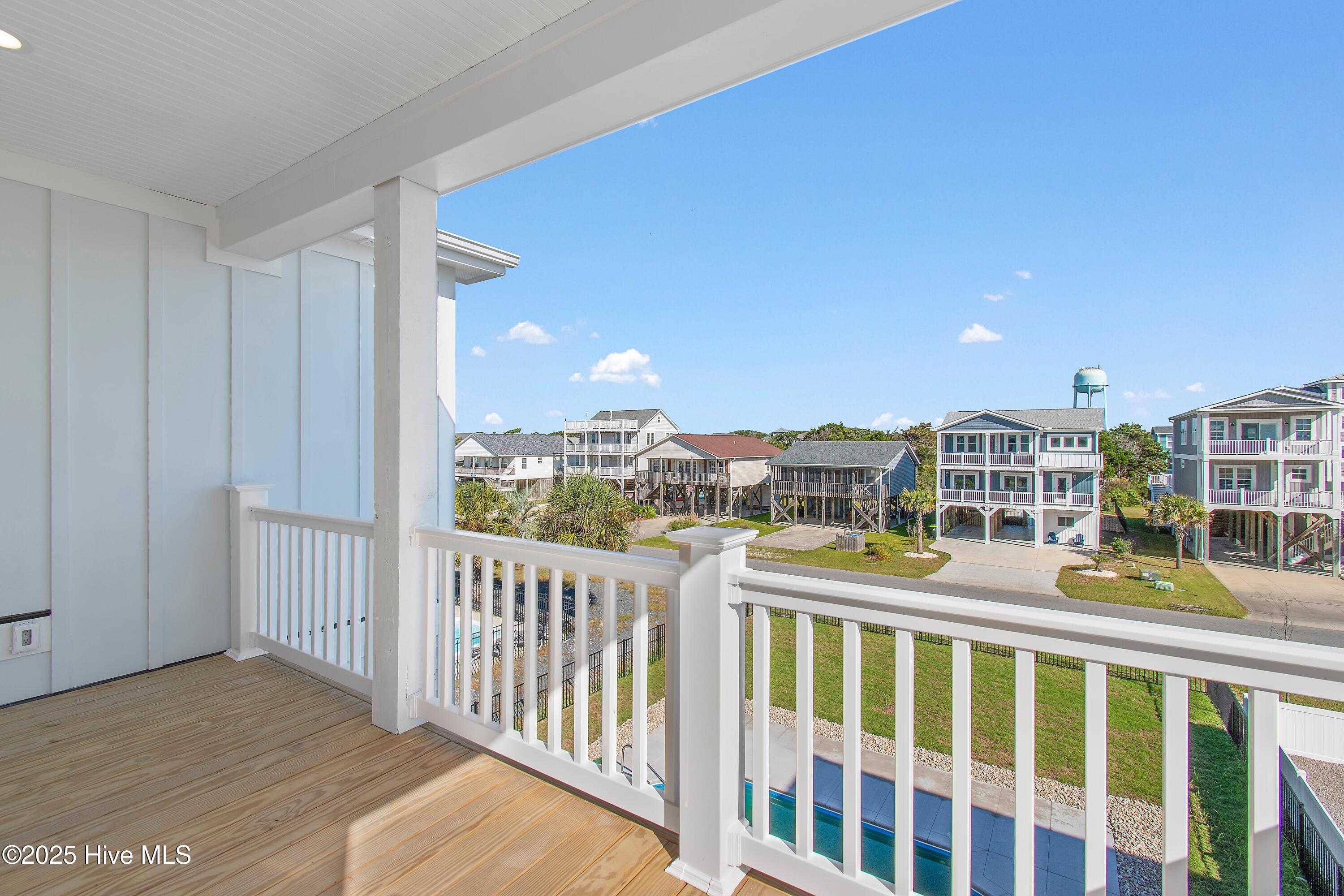 100511699 | Photo 20