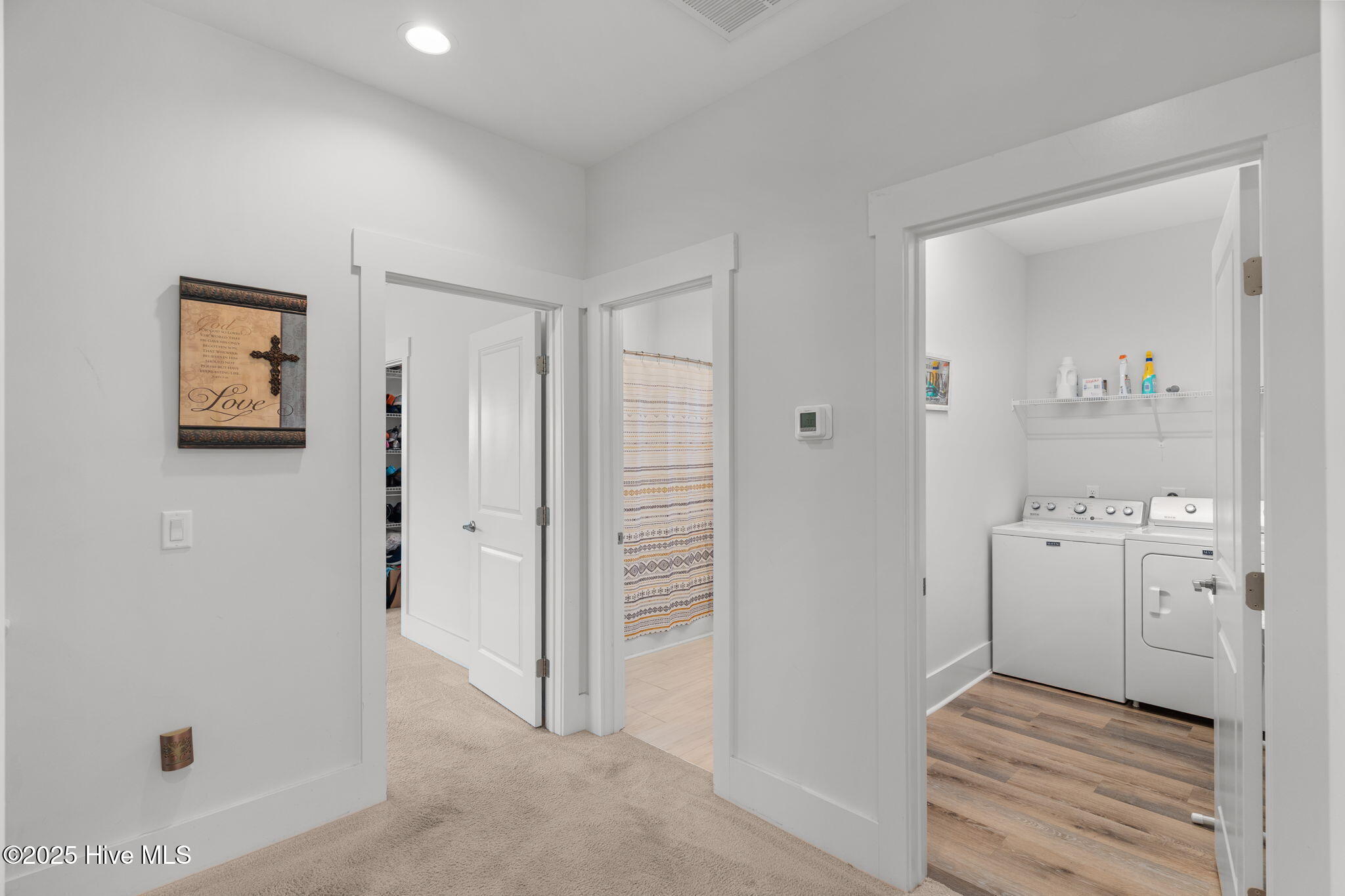 100536437 | Photo 34