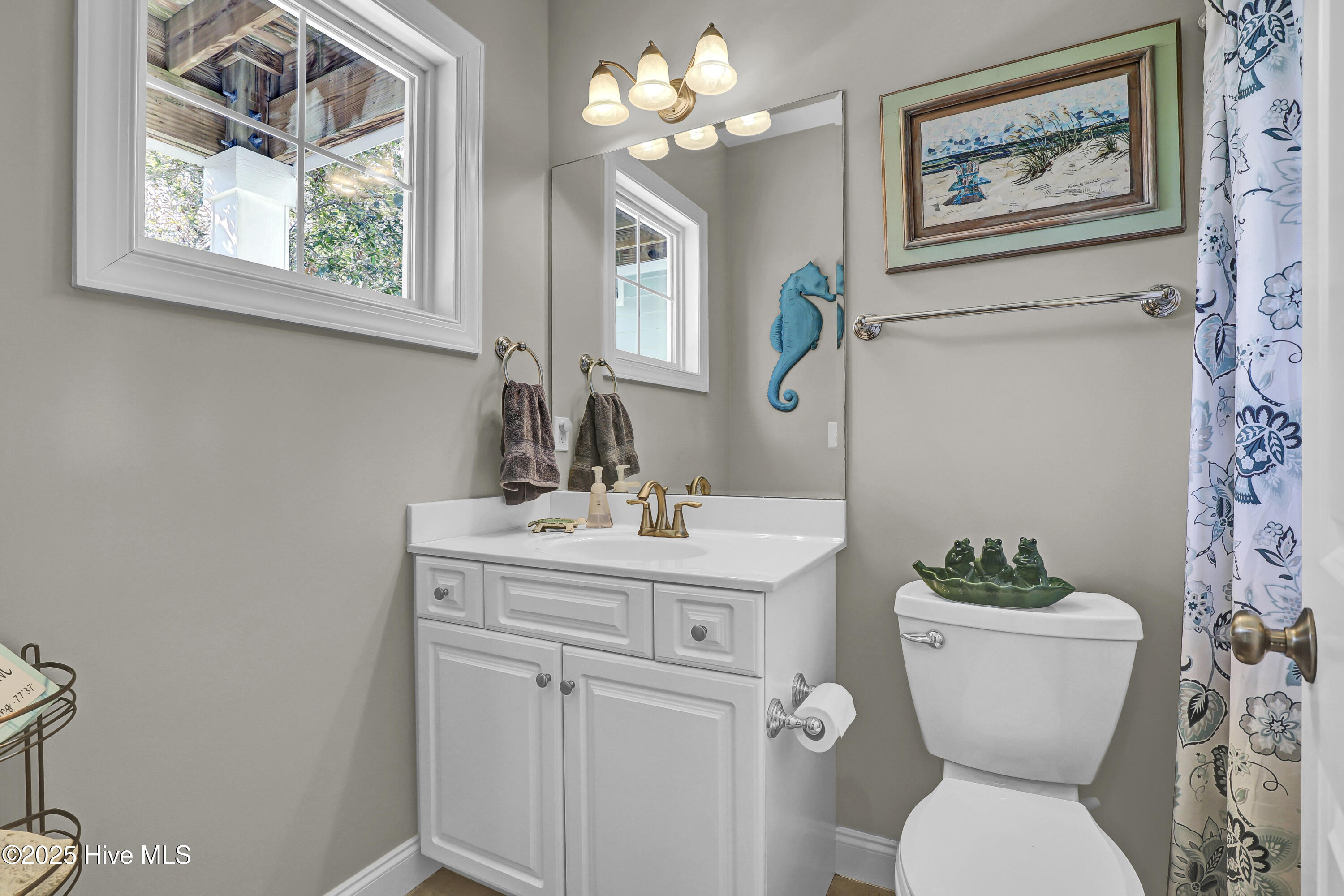 100529954 | Photo 40