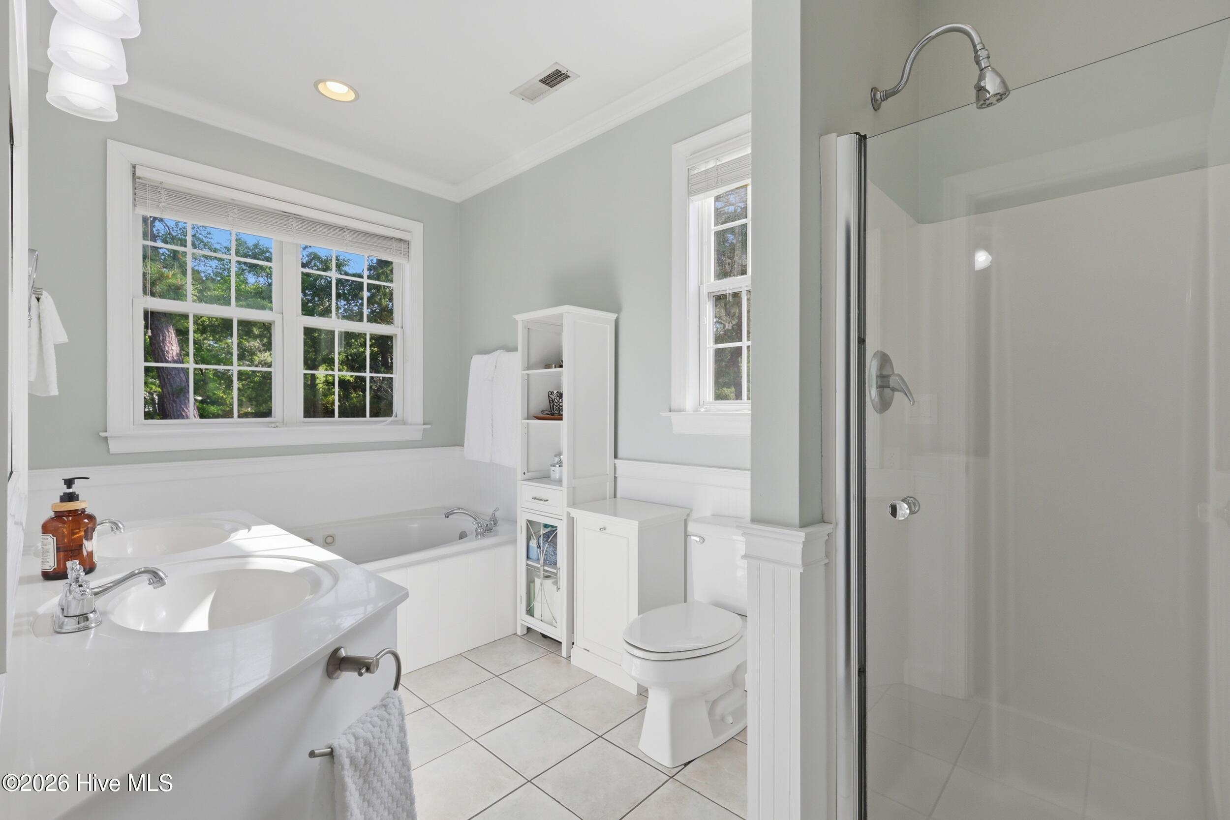 100568942 | Photo 20