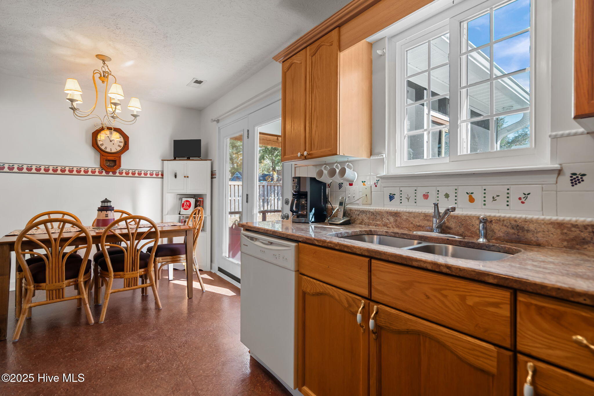 118 NE 31st Street, Oak Island, NC 28465 – photo 19: 23-web-or-mls-DSC02689