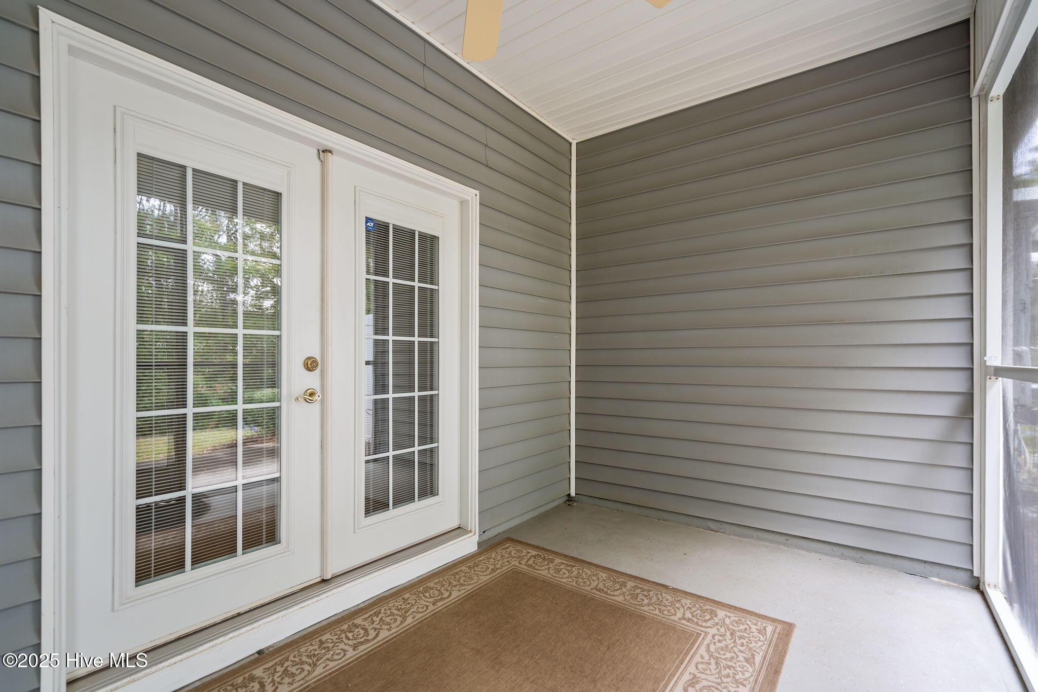 100538741 | Photo 42