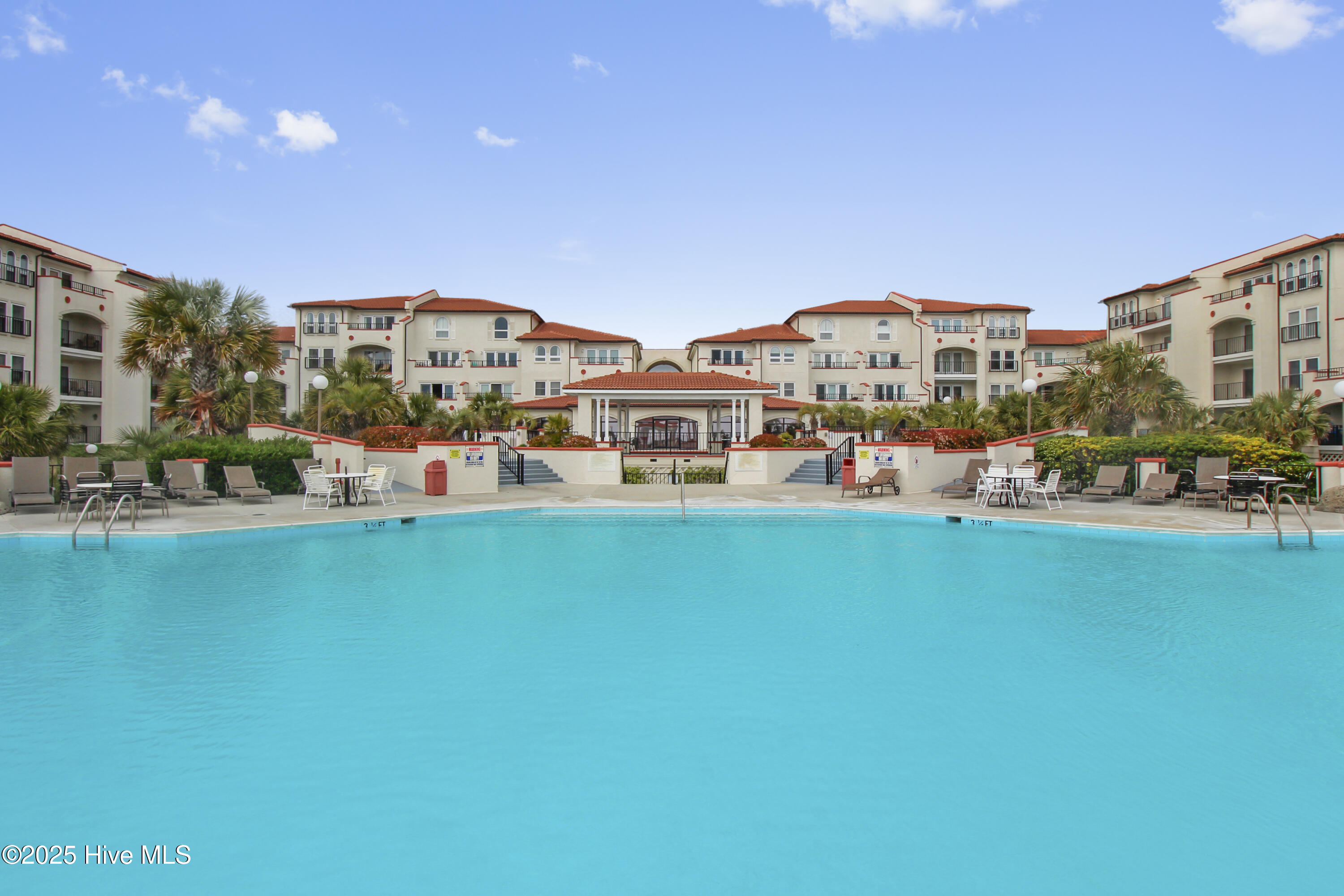 100507643 | Photo 21