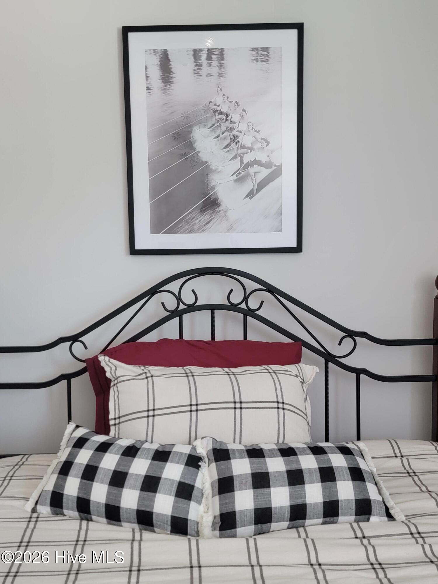 100548706 | Photo 22