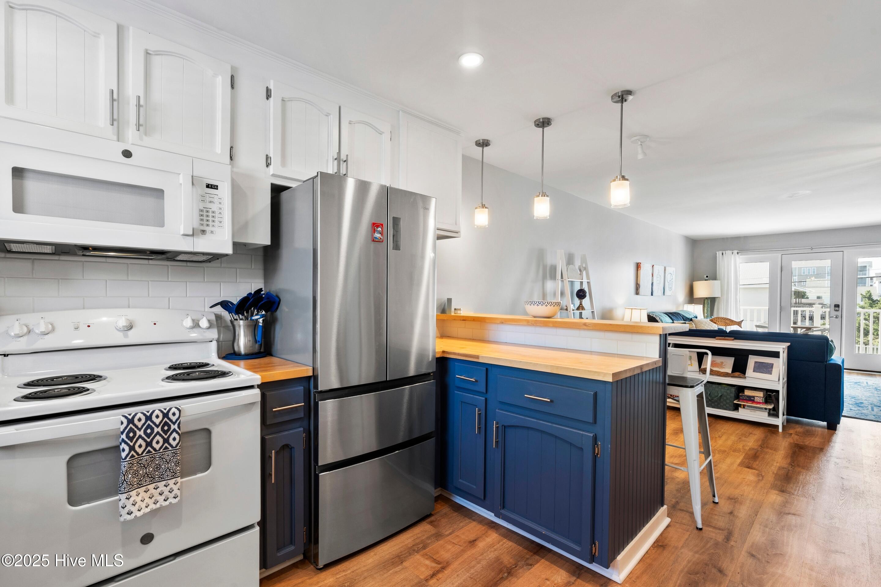 100535688 | Photo 20