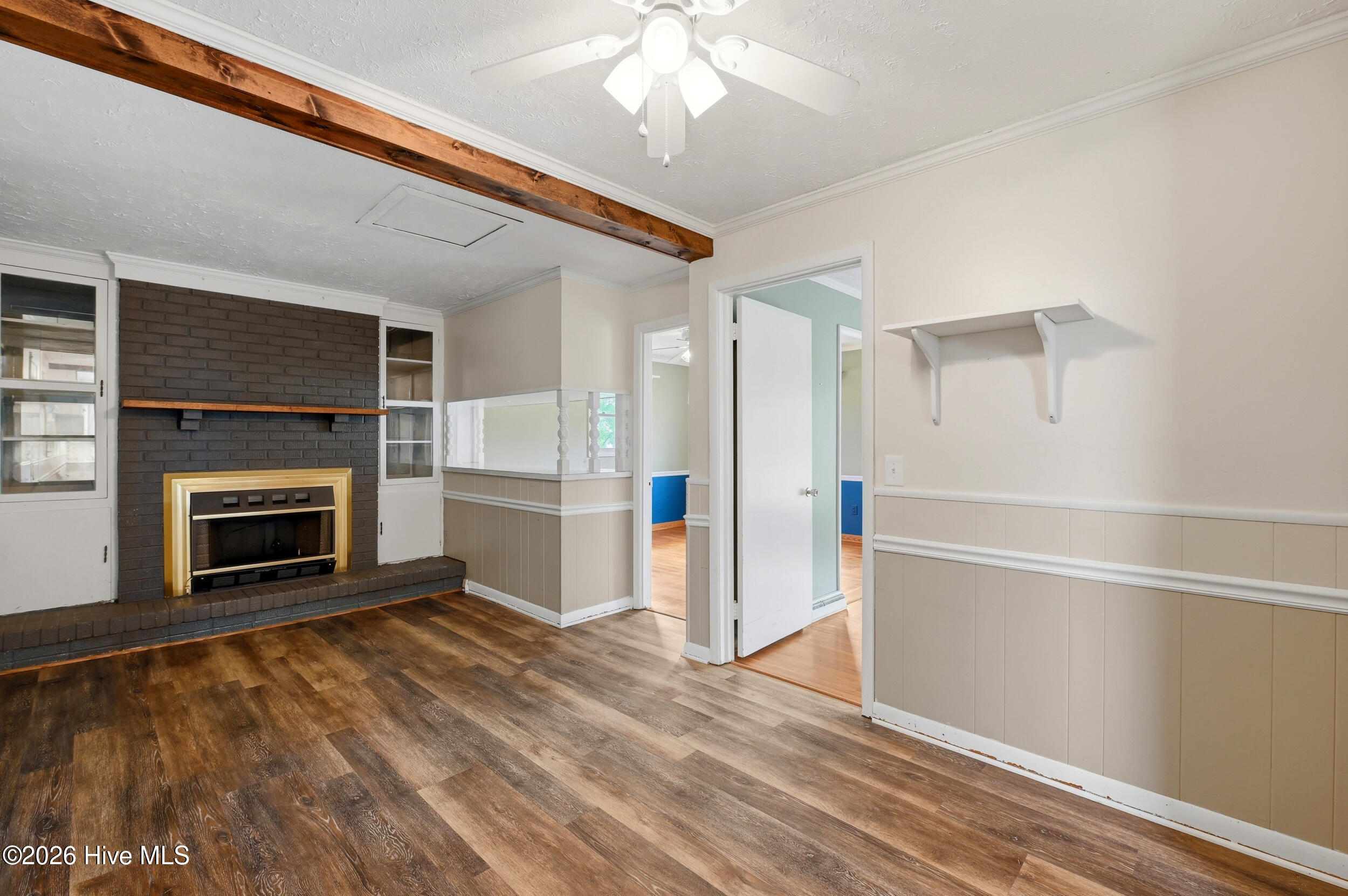 100562912 | Photo 16