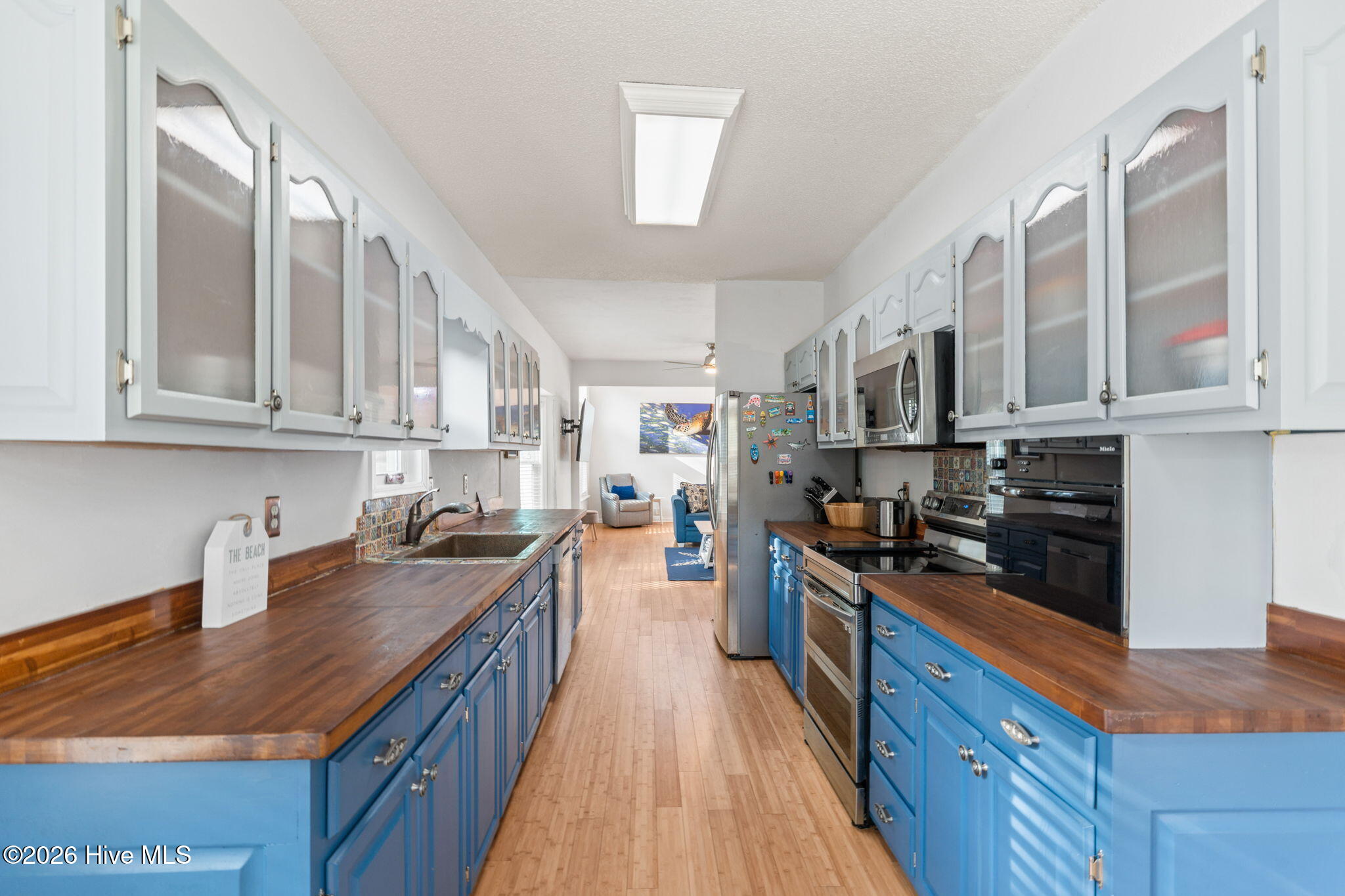 100548707 | Photo 13