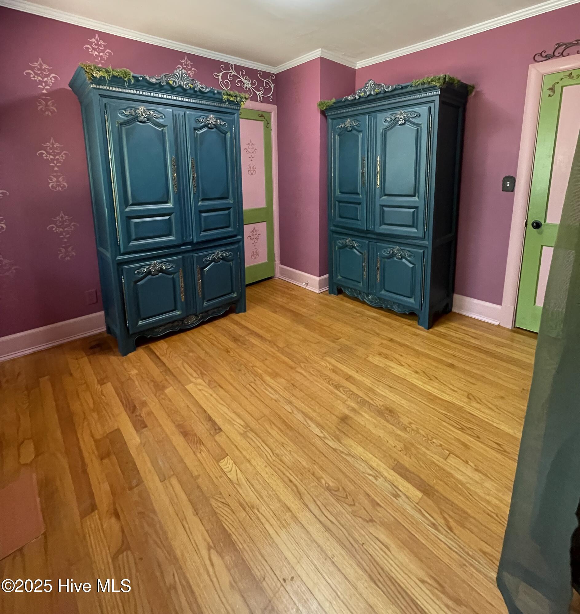 100564086 | Photo 17