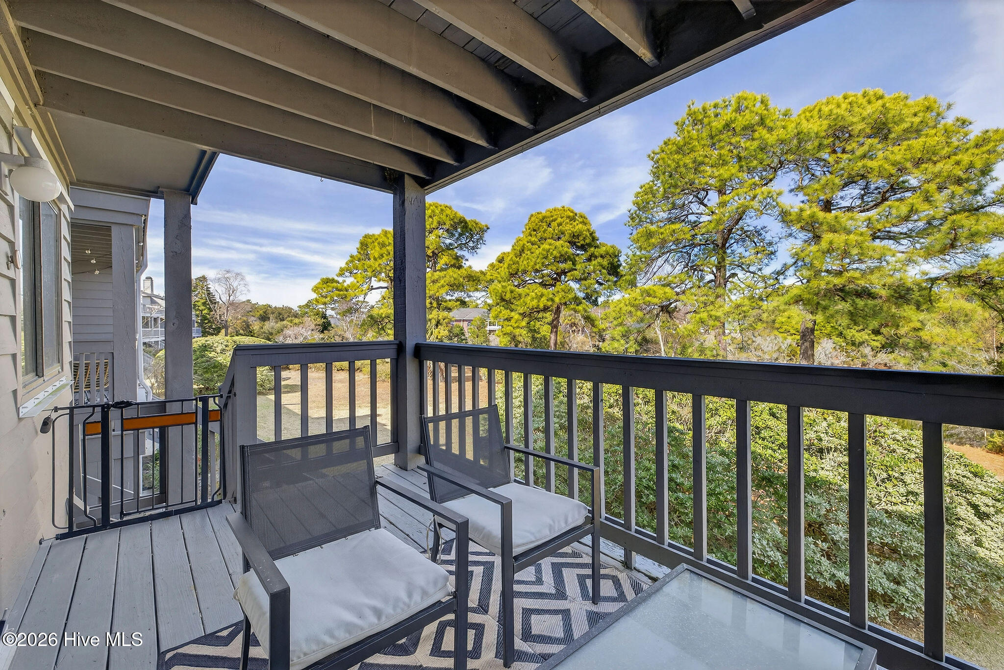 100555356 | Photo 16