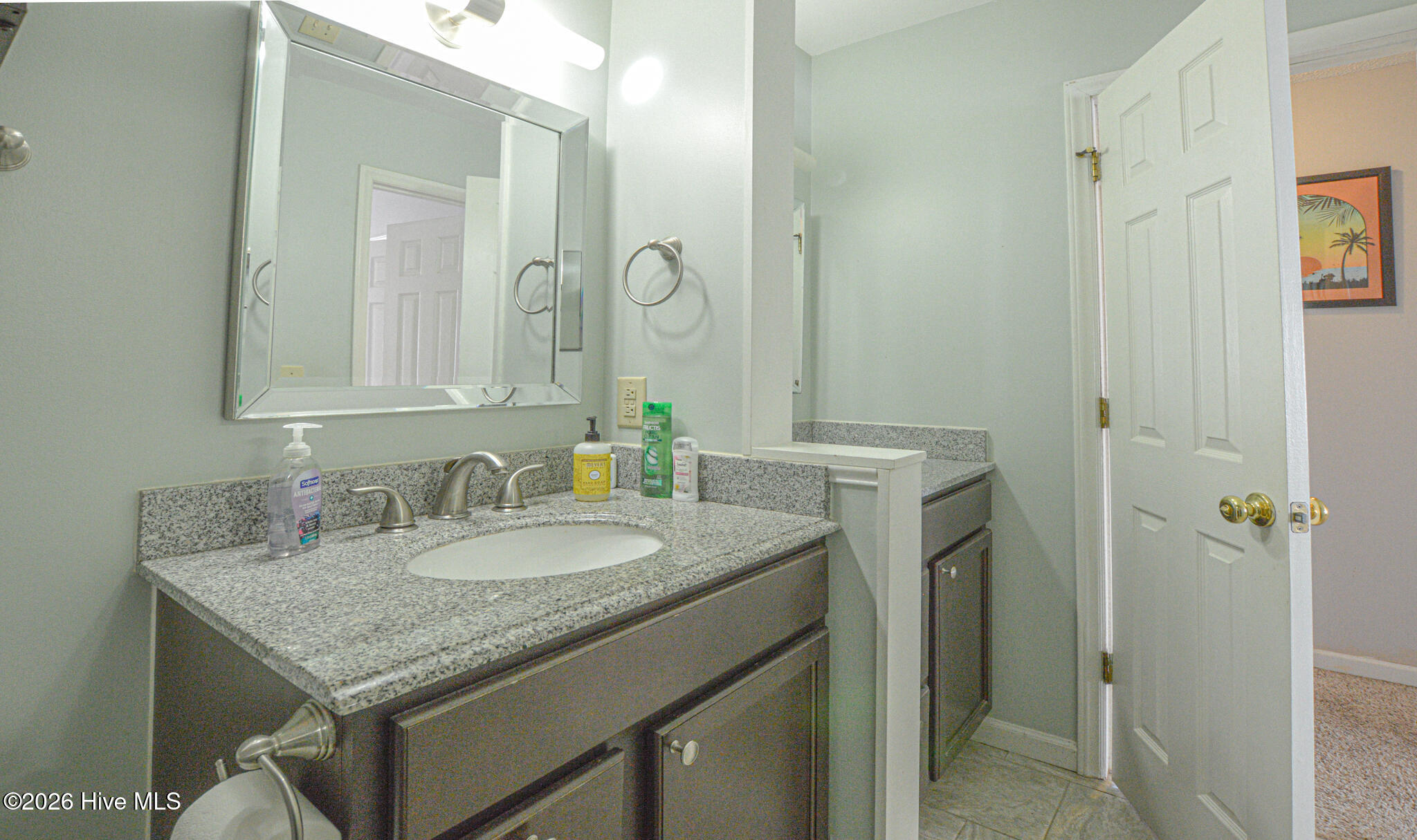 100566990 | Photo 17