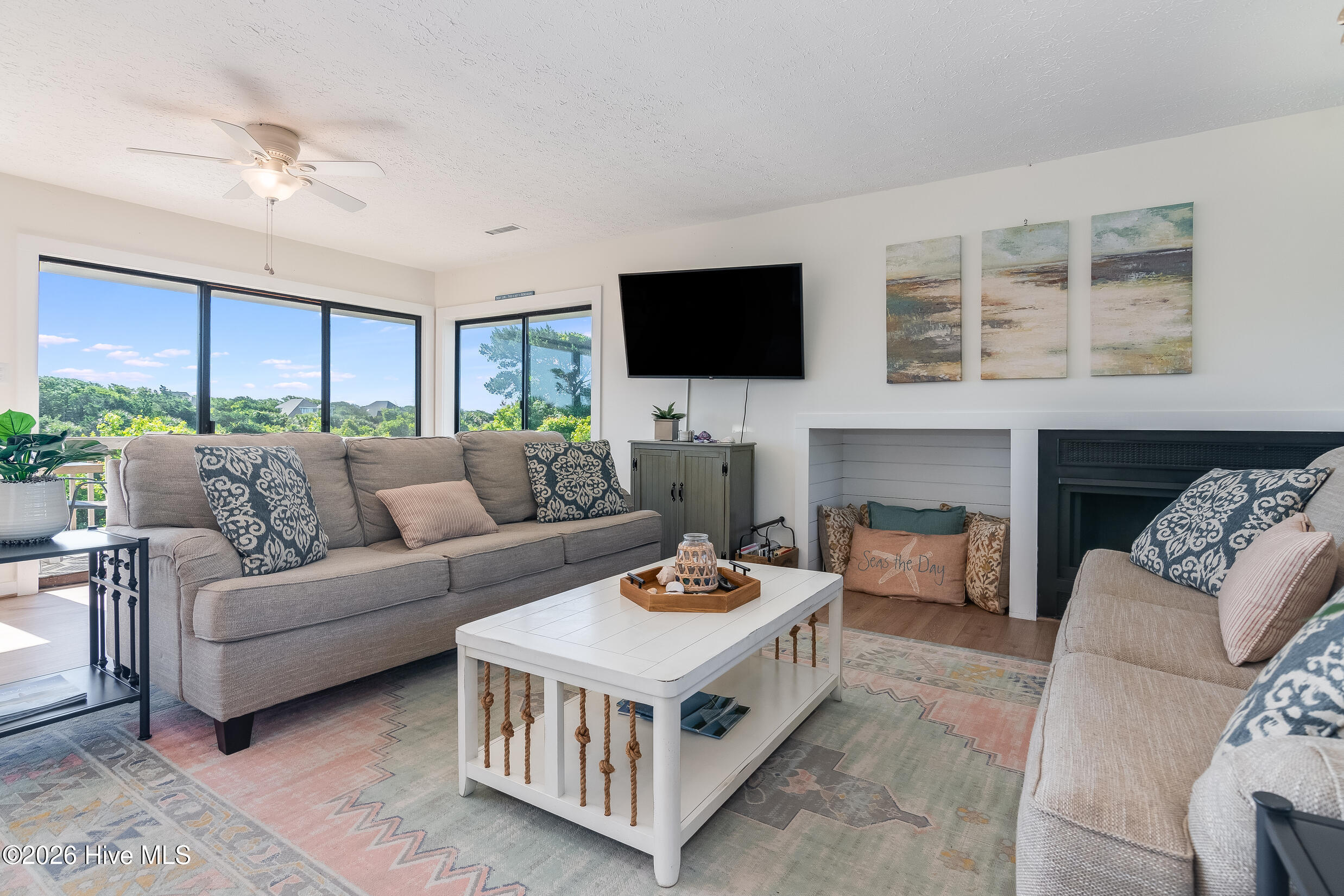 100557535 | Photo 15