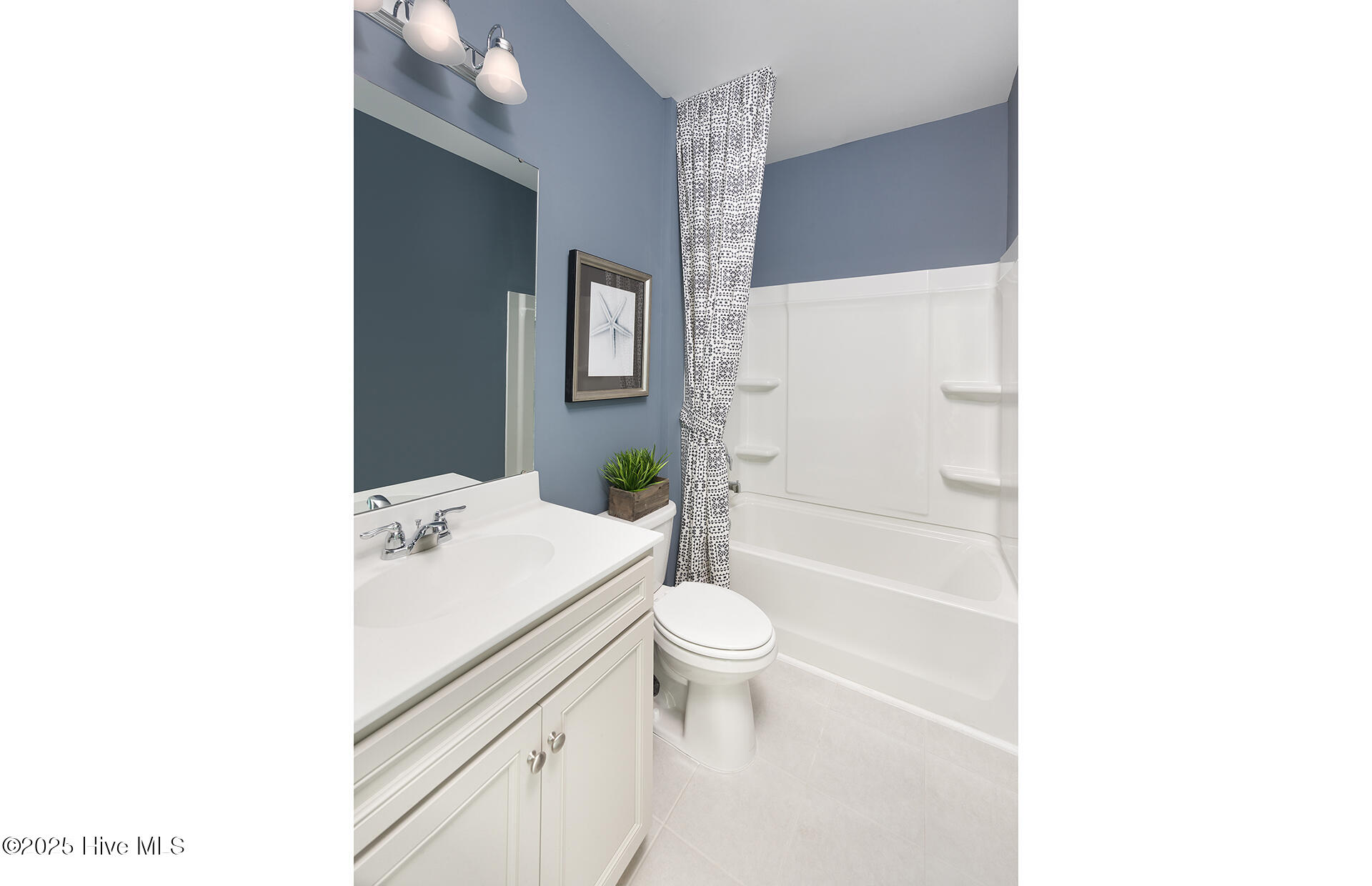 9406 Barnstormer Drive 1111, Carolina Shores, NC 28467 – photo 17: Morgan-Guest Bathroom