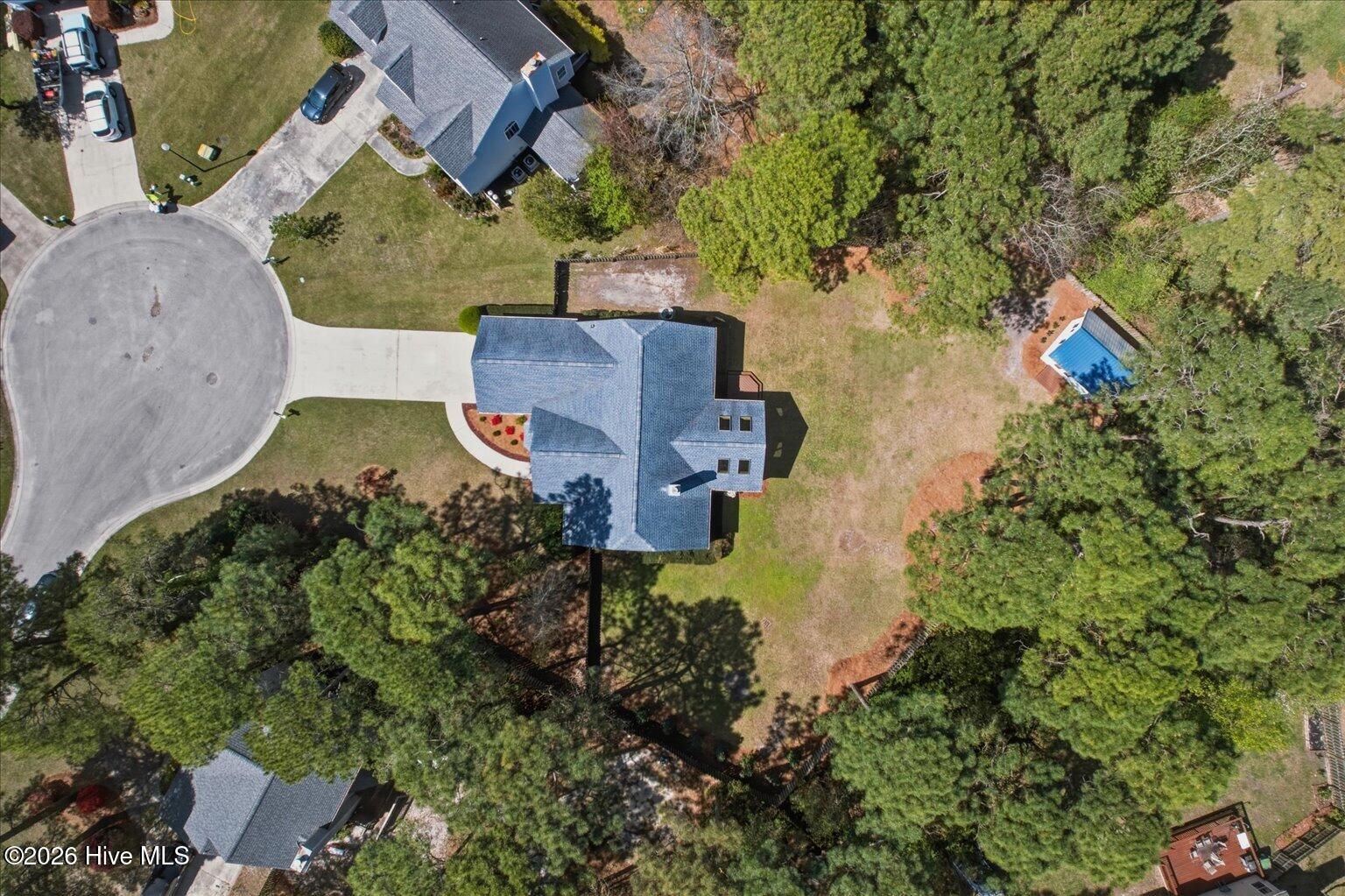 100564069 | Photo 39