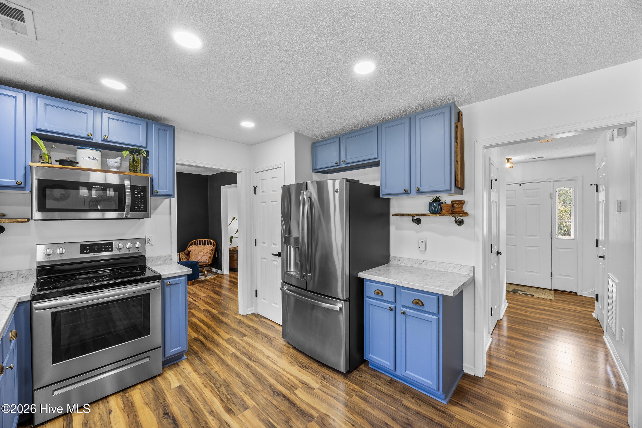 100547983 | Photo 13