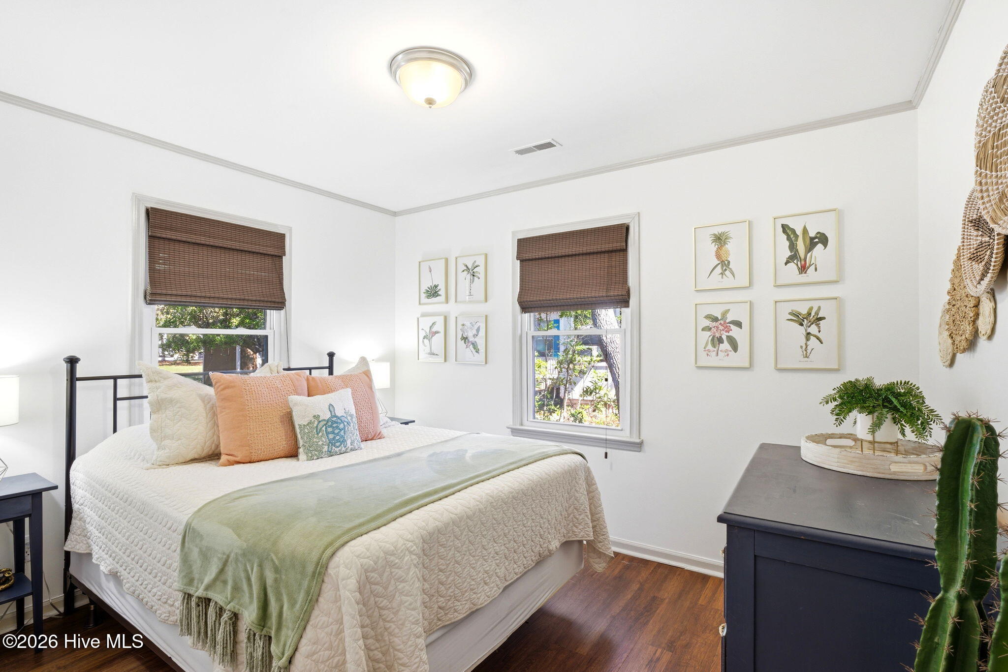 100569703 | Photo 15