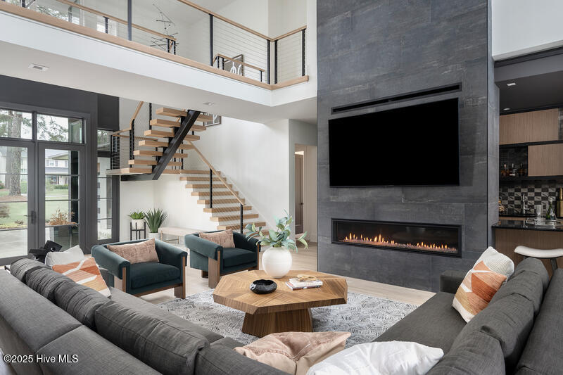 100514729 | Photo 10