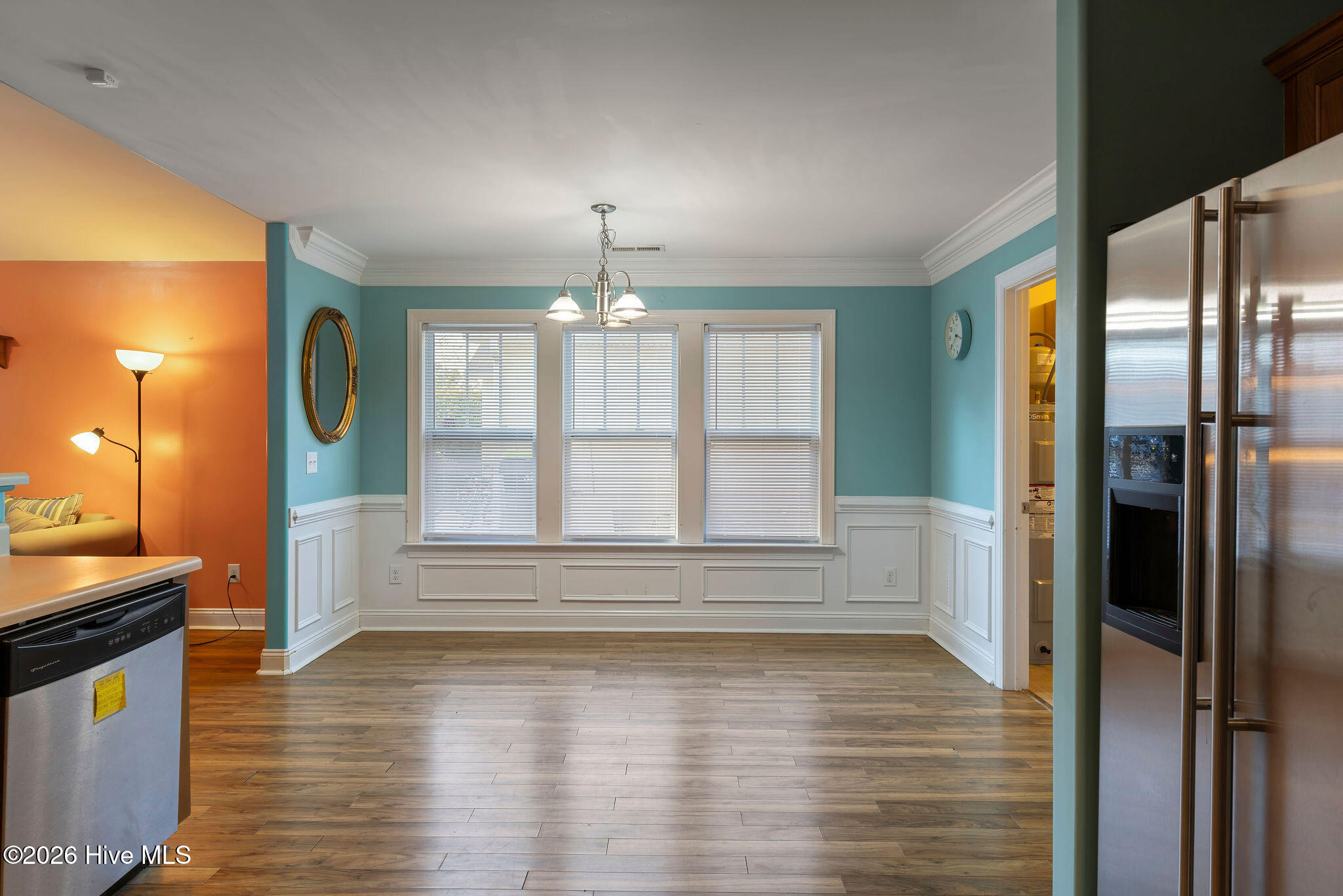 100548212 | Photo 17