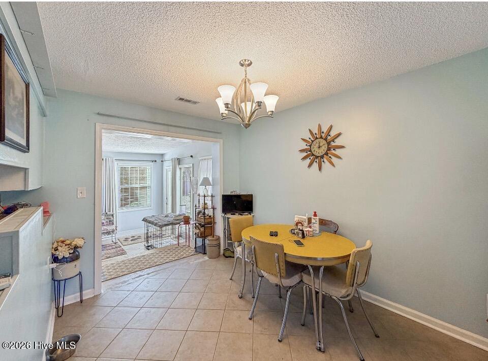 100549089 | Photo 14