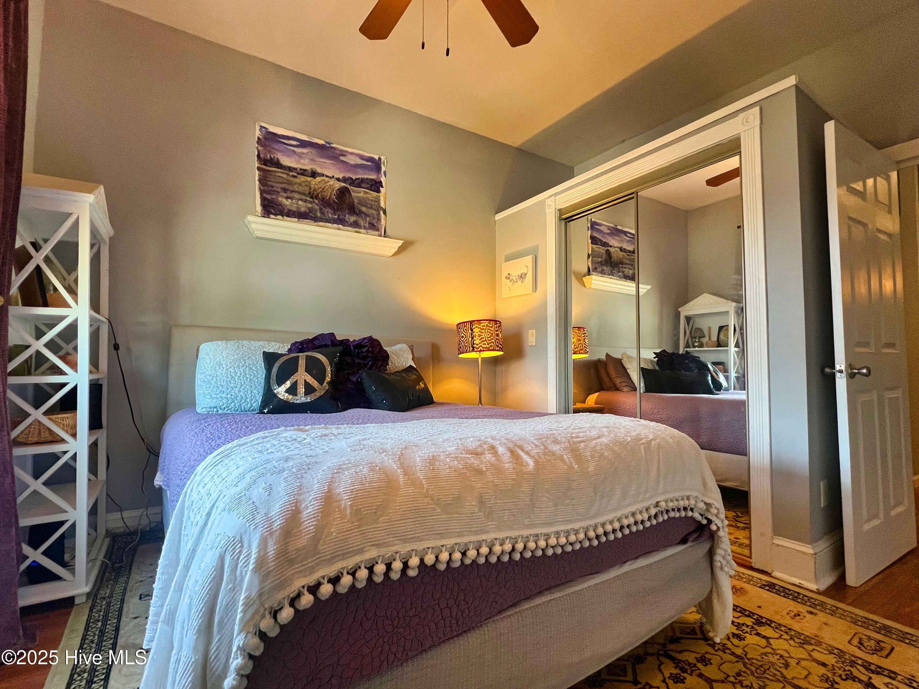 100509231 | Photo 25