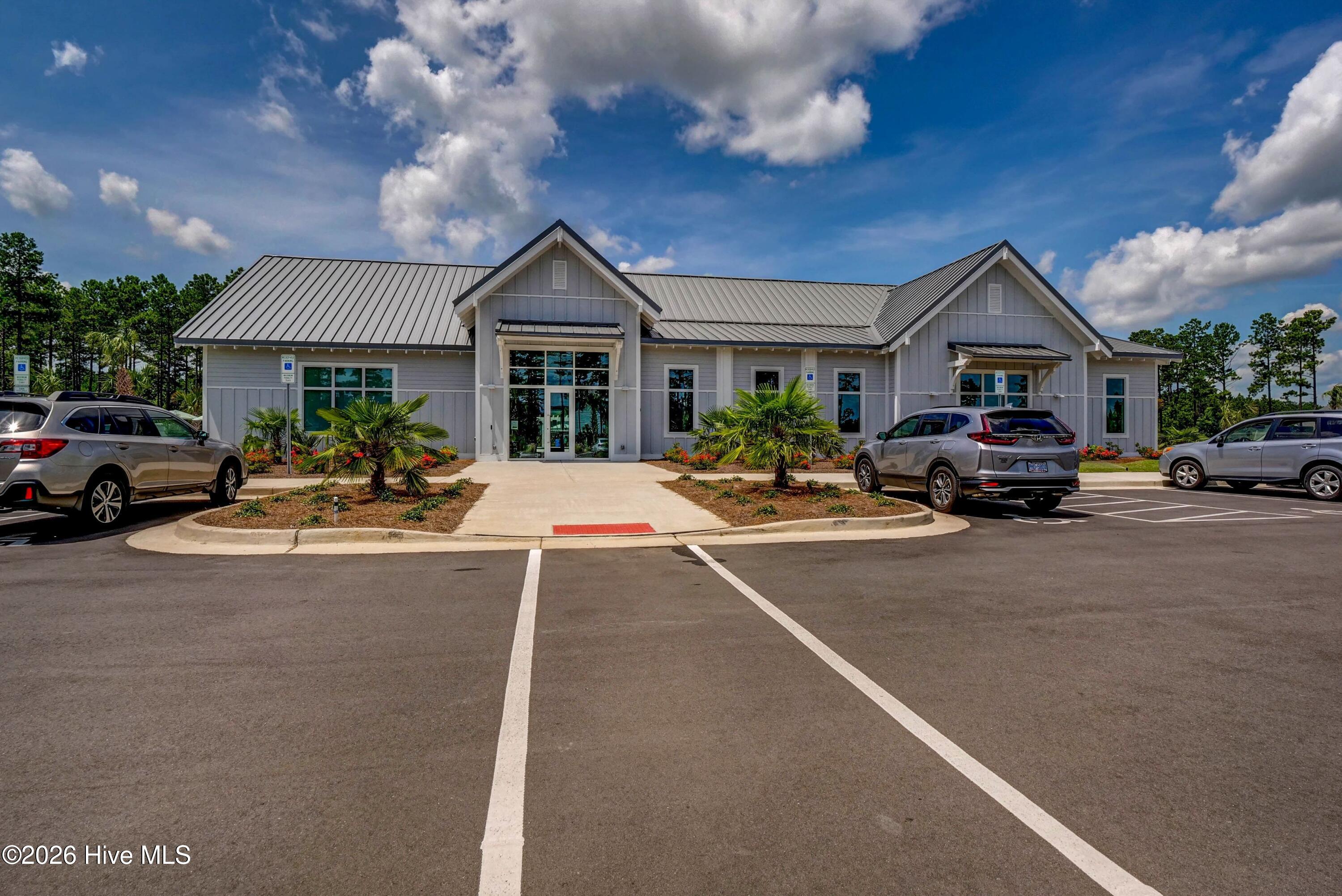 100550306 | Photo 60