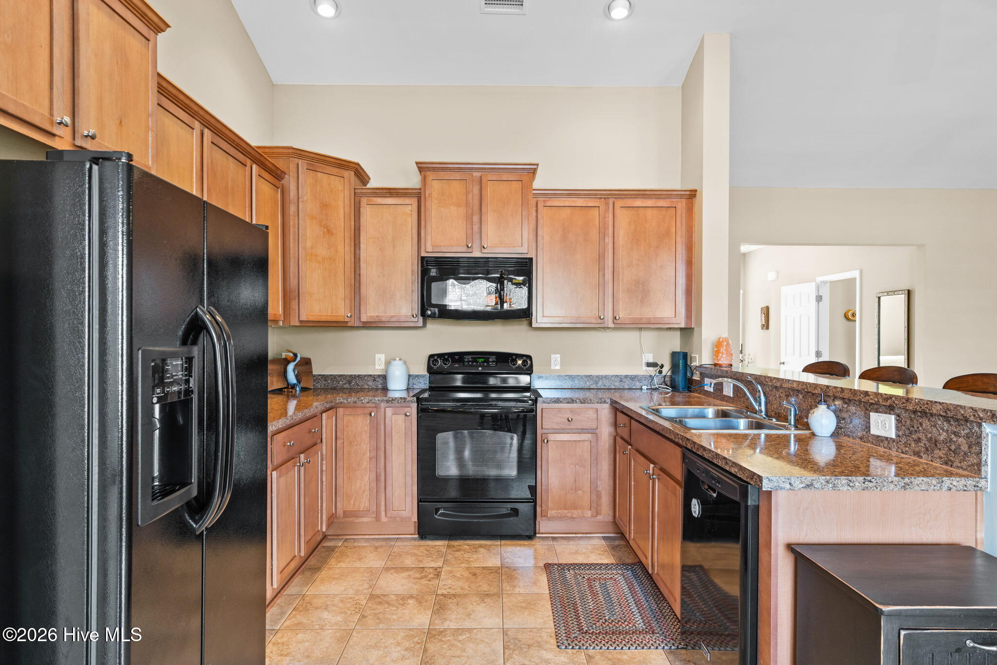 100553647 | Photo 16