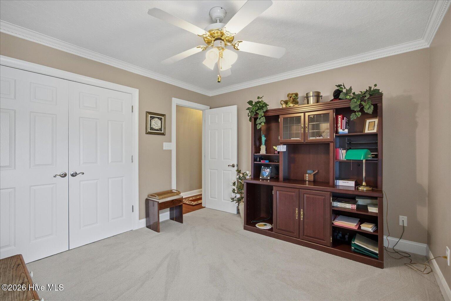 100560950 | Photo 28