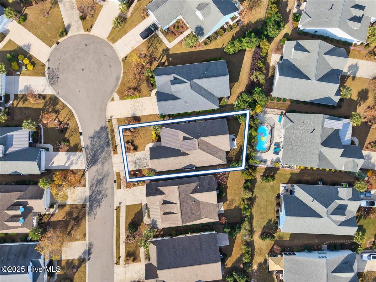 100541370 | Photo 46