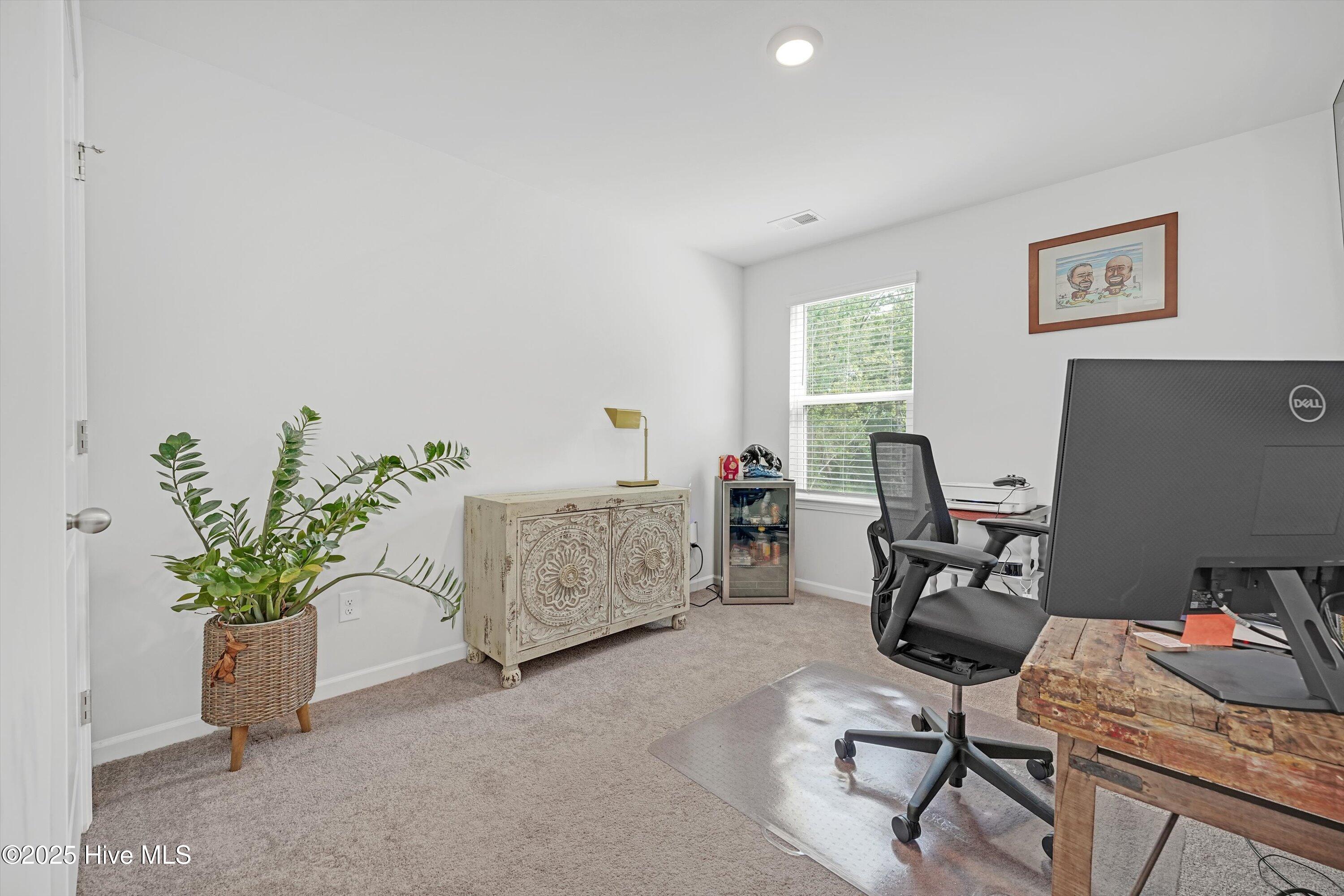 100511892 | Photo 31