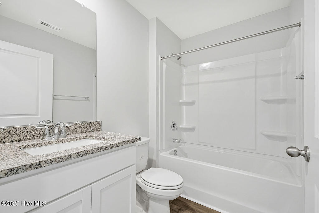 100520546 | Photo 27