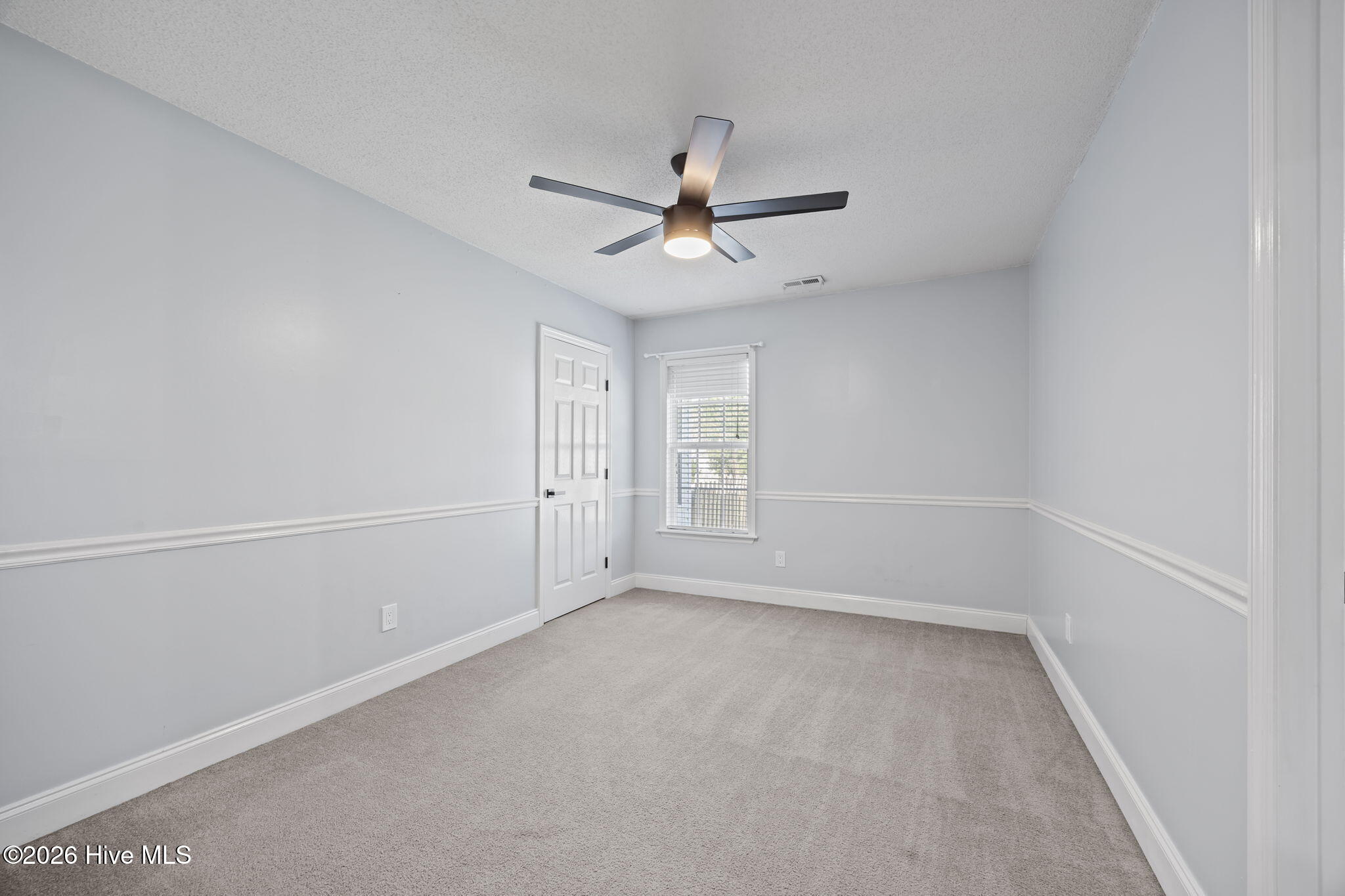 100561724 | Photo 31