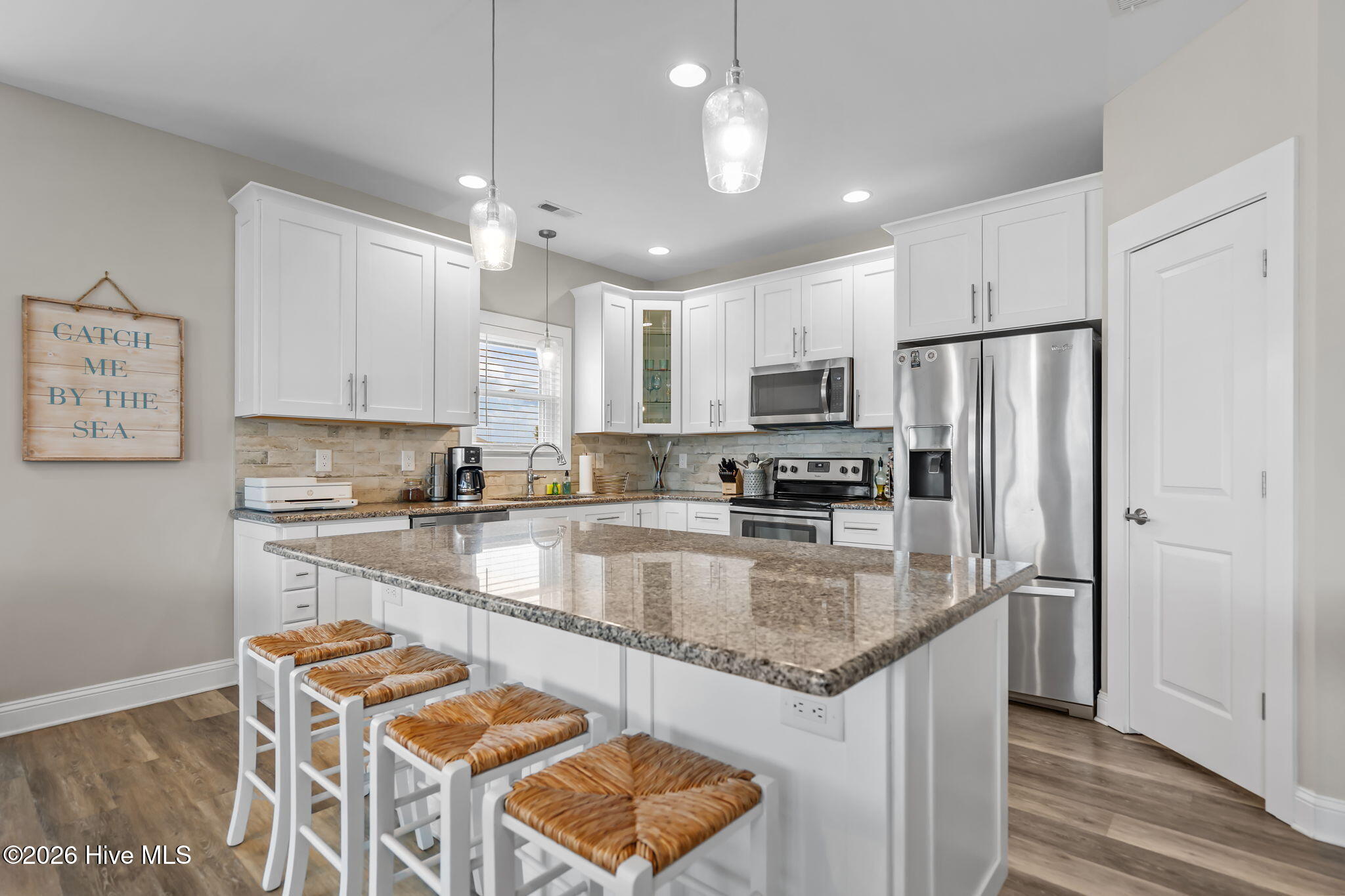 100553388 | Photo 36