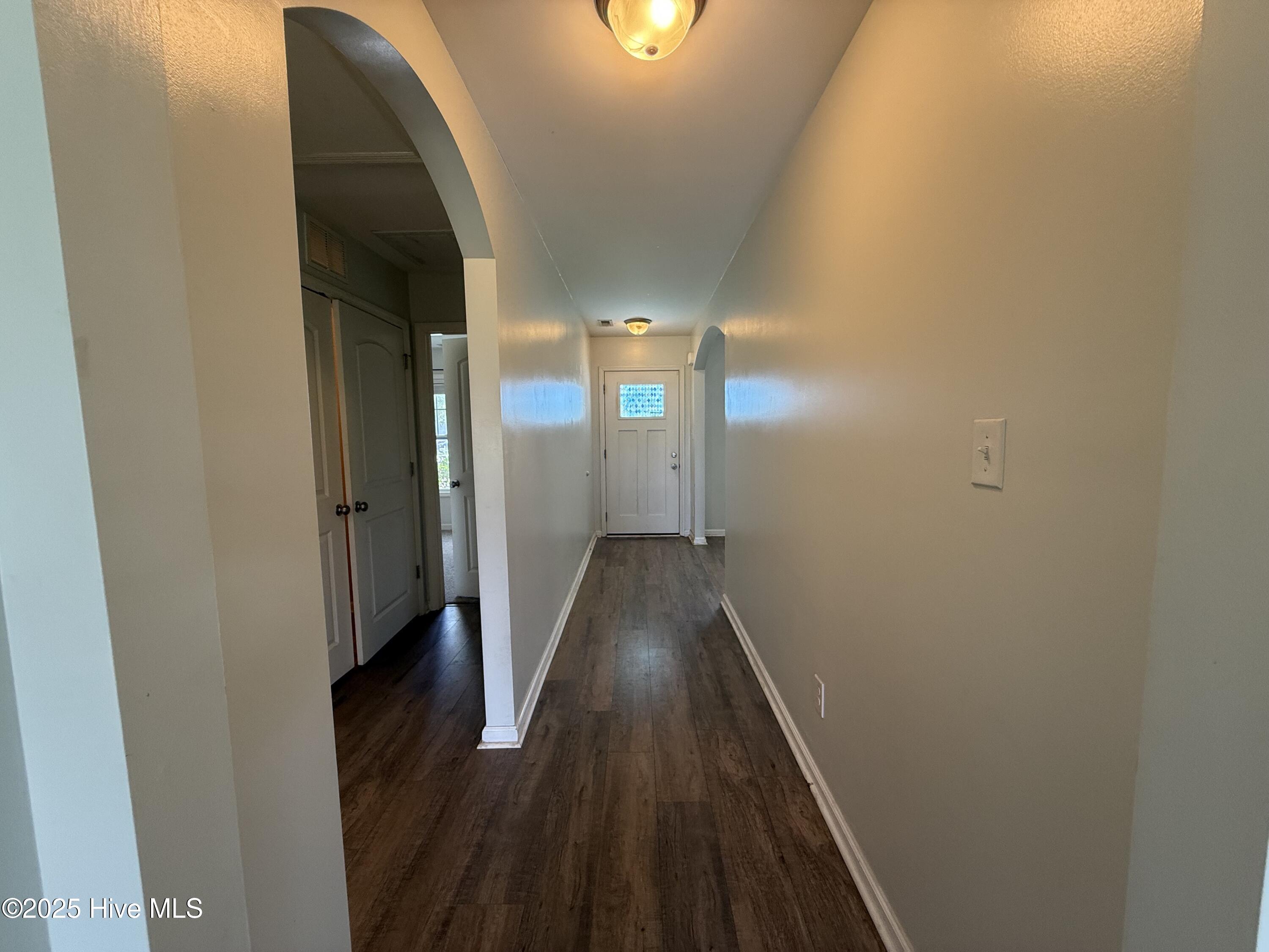 100566630 | Photo 19