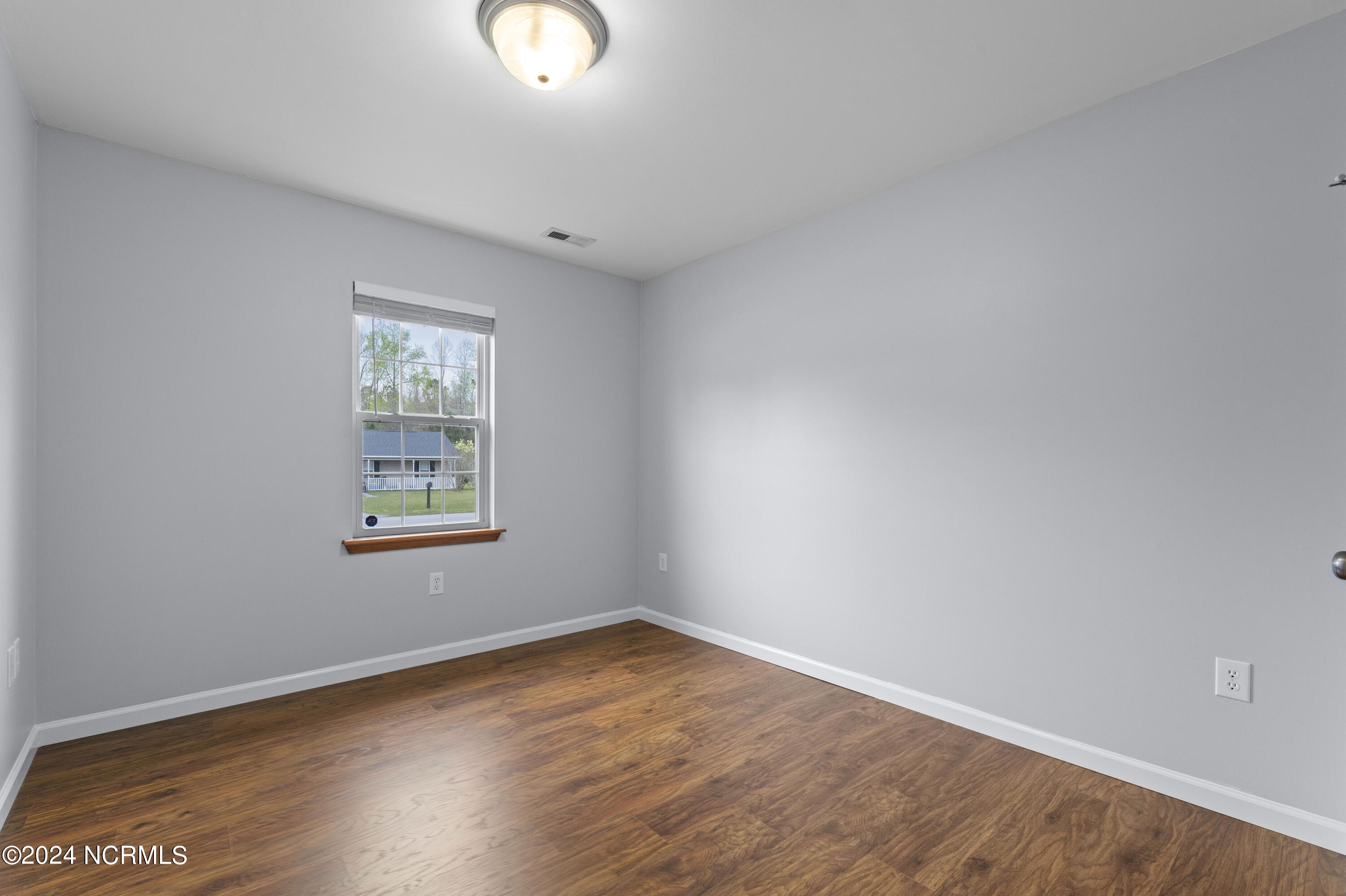 100539791 | Photo 12