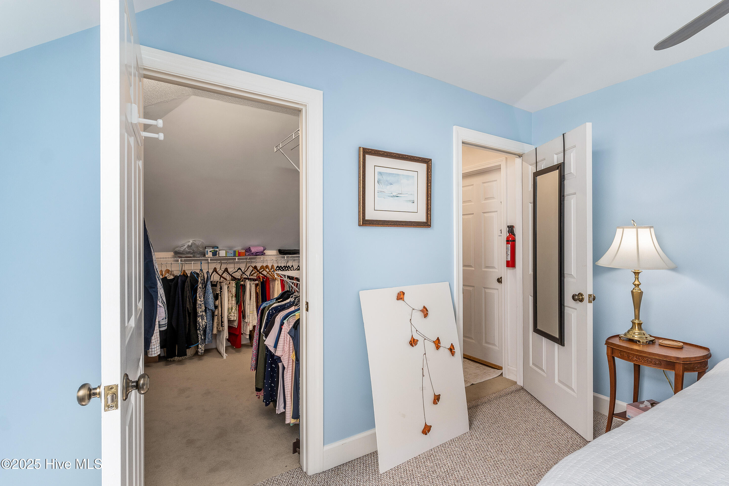 100549732 | Photo 31