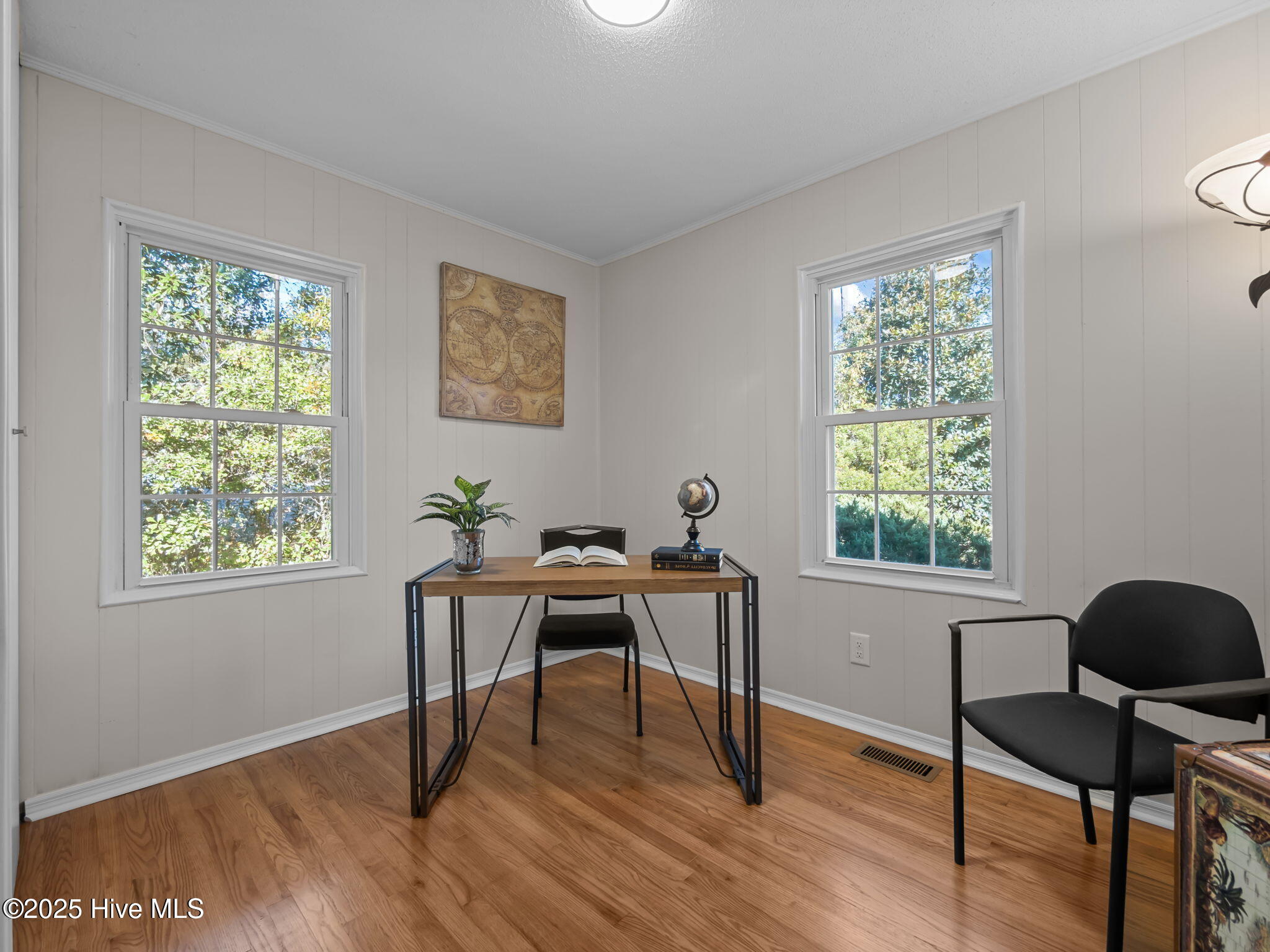 2859 Easy Street,Newport
