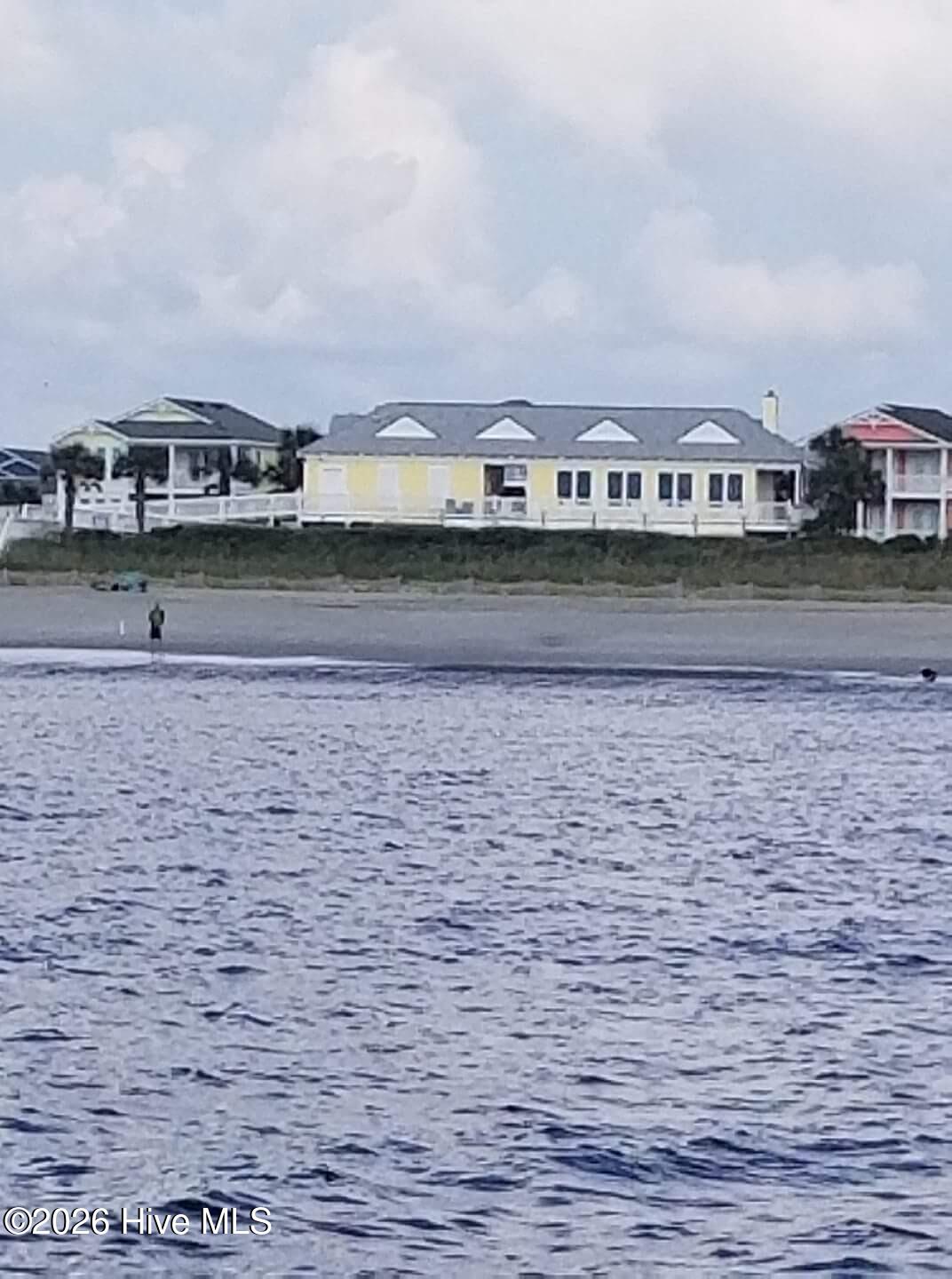 100553774 | Photo 106