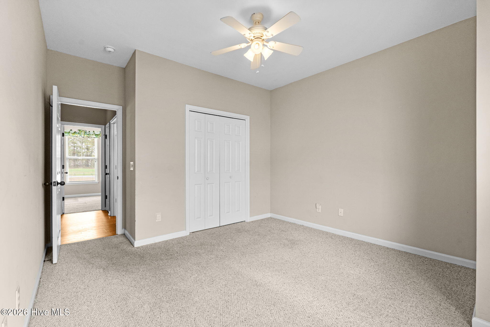 100493950 | Photo 44