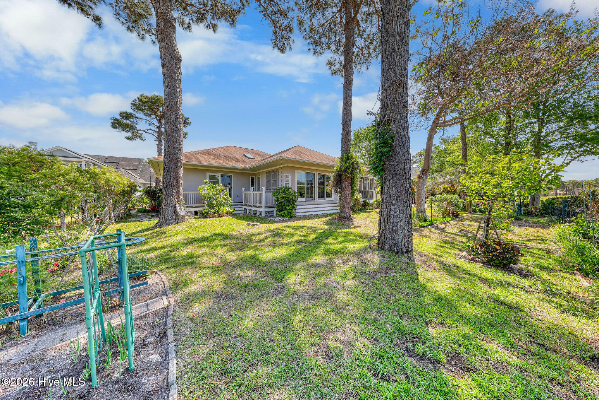 100569152 | Photo 60