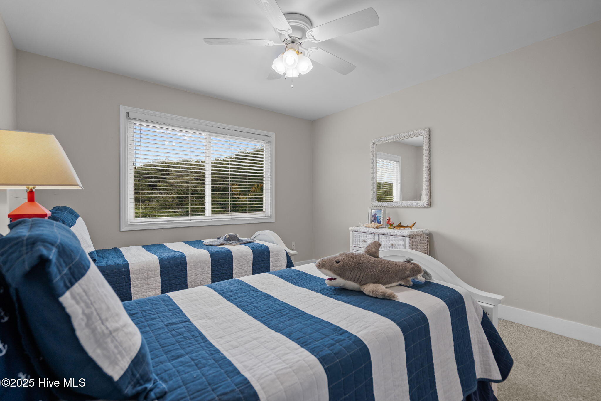 100539622 | Photo 35