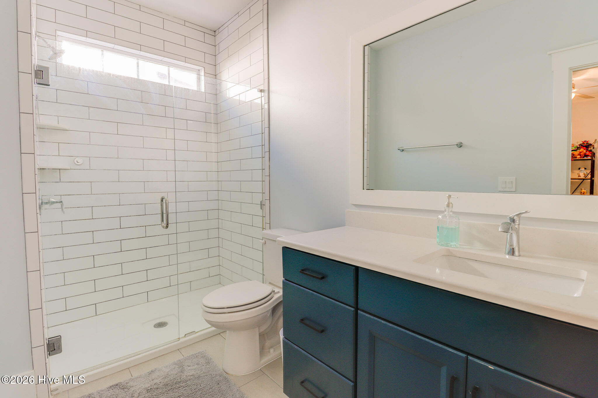 100540387 | Photo 43