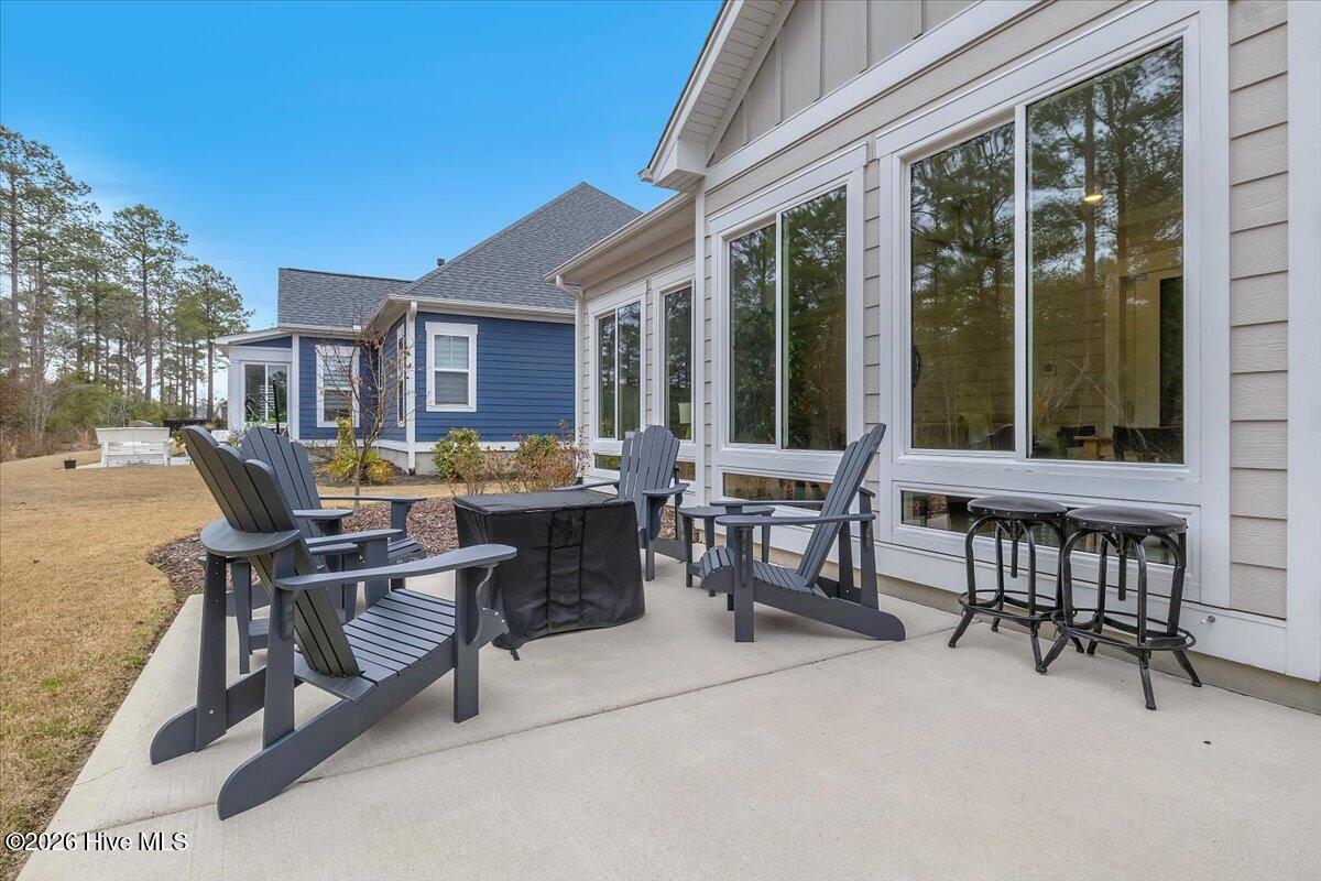 100558709 | Photo 73