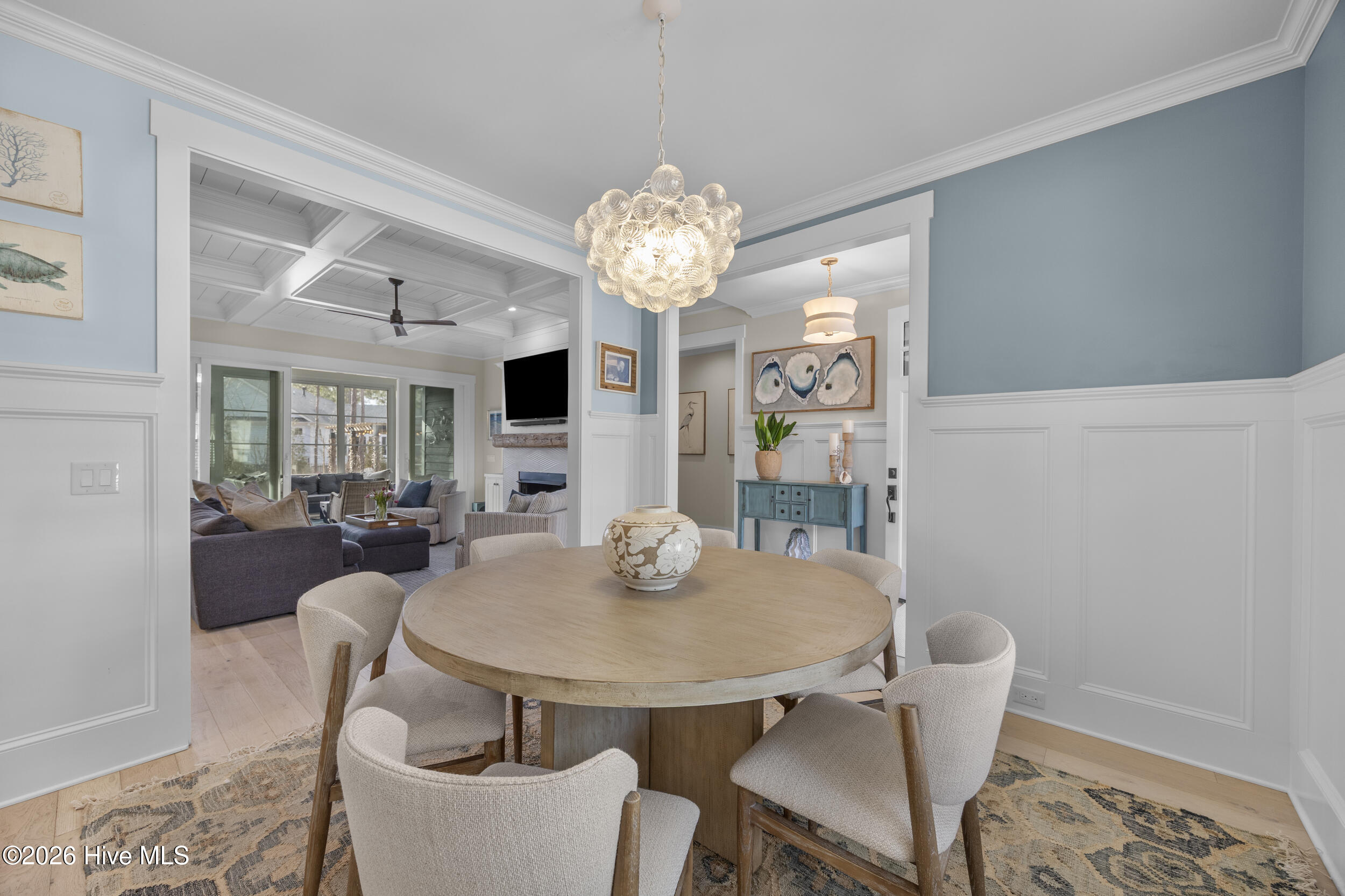 100527990 | Photo 17