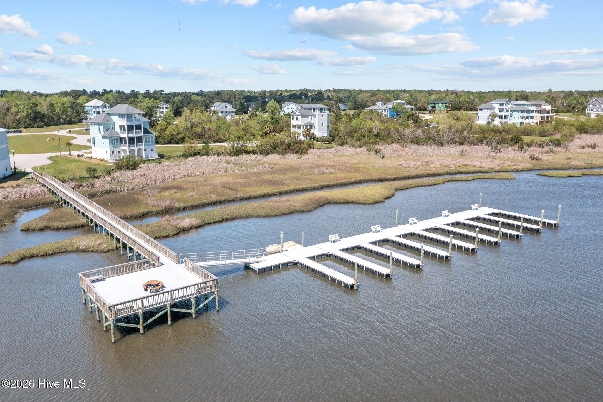 100566847 | Photo 12