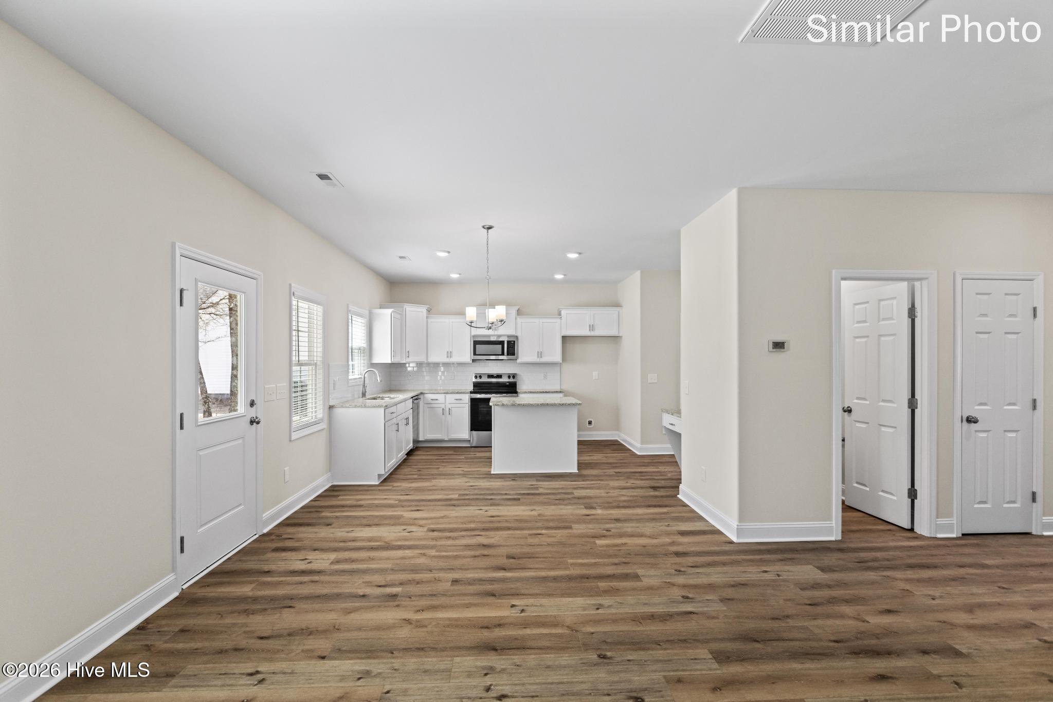 100552211 | Photo 16