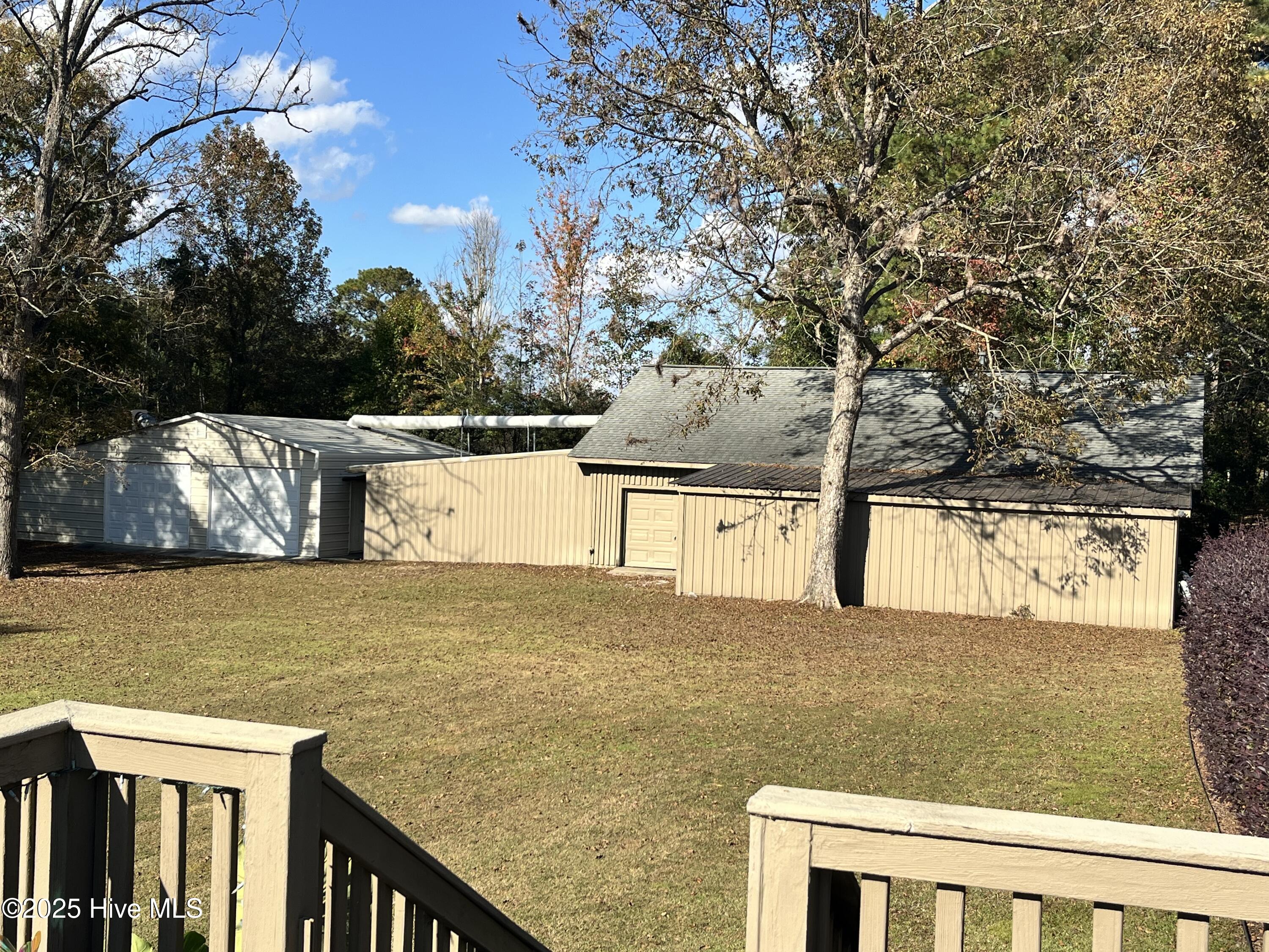 100540305 | Photo 24