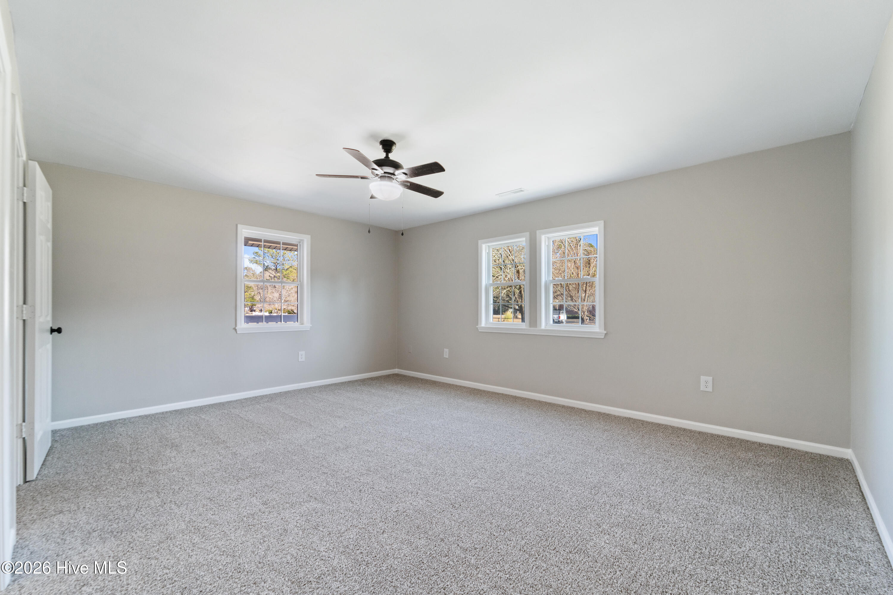 100549995 | Photo 16