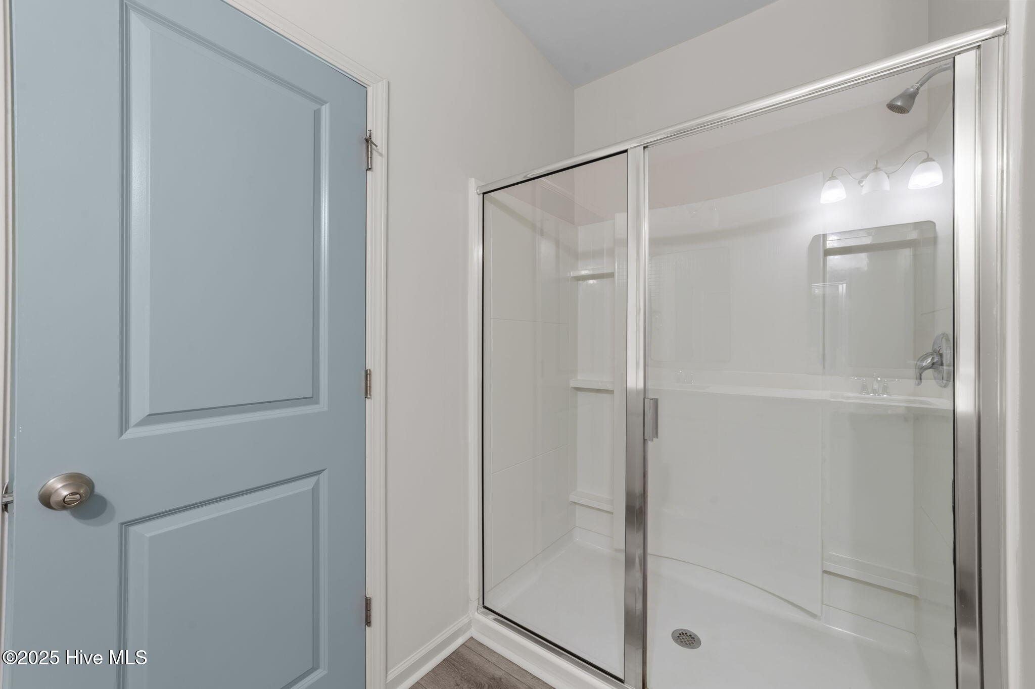 100533102 | Photo 22