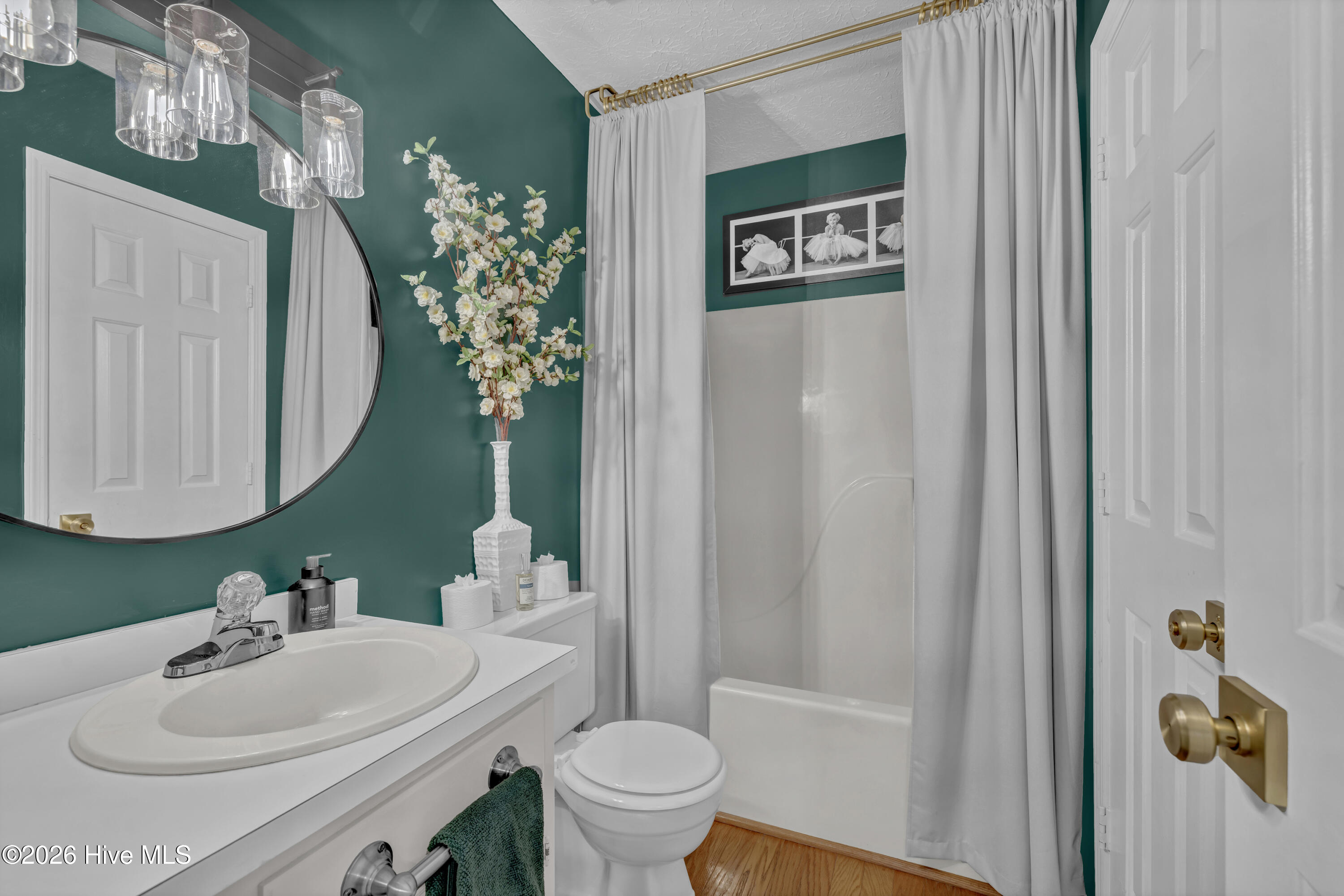 100550839 | Photo 41