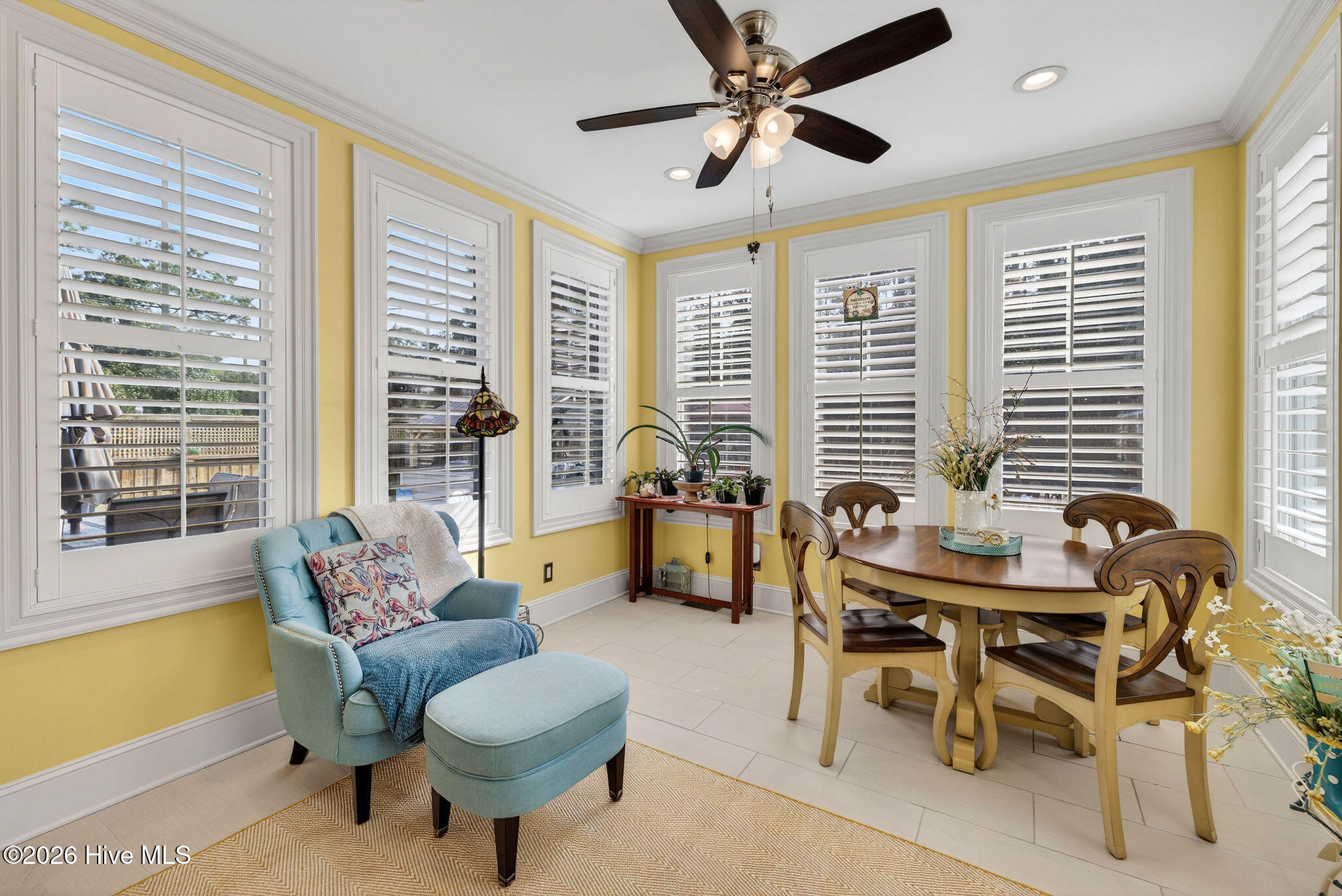 100547469 | Photo 23