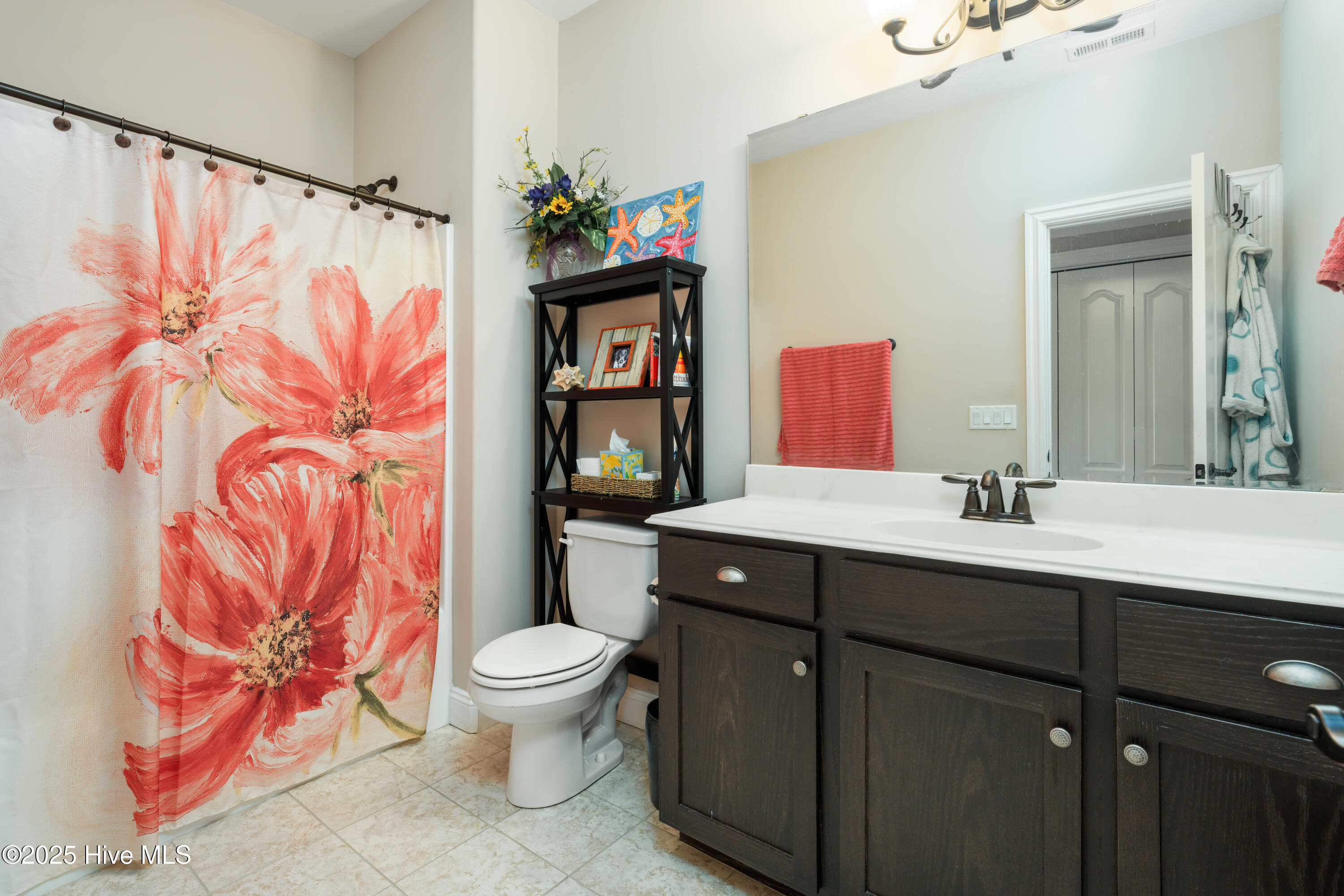 100535400 | Photo 36